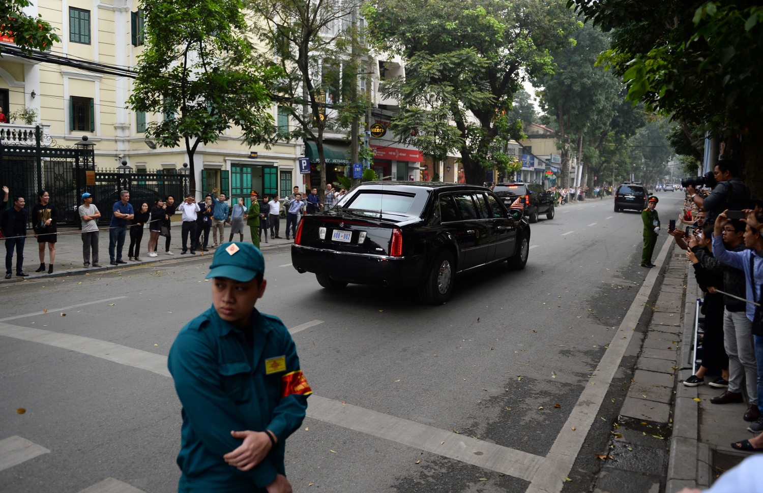 ހެނޮއި، ފެބްރުއަރީ 28، 2019: ނޯތު ކޮރެއާގެ ލީޑަރު ކިމް ޖޮން-އުންއާ އެކު ބޭއްވި ސަމިޓަށް ފަހު އެމެރިކާގެ ރައީސް ޑޮނަލްޑް ޓްރަމްޕް ވަޑައިގަންނަވަނީ. --ފޮޓޯ:އޭއެފްޕީ