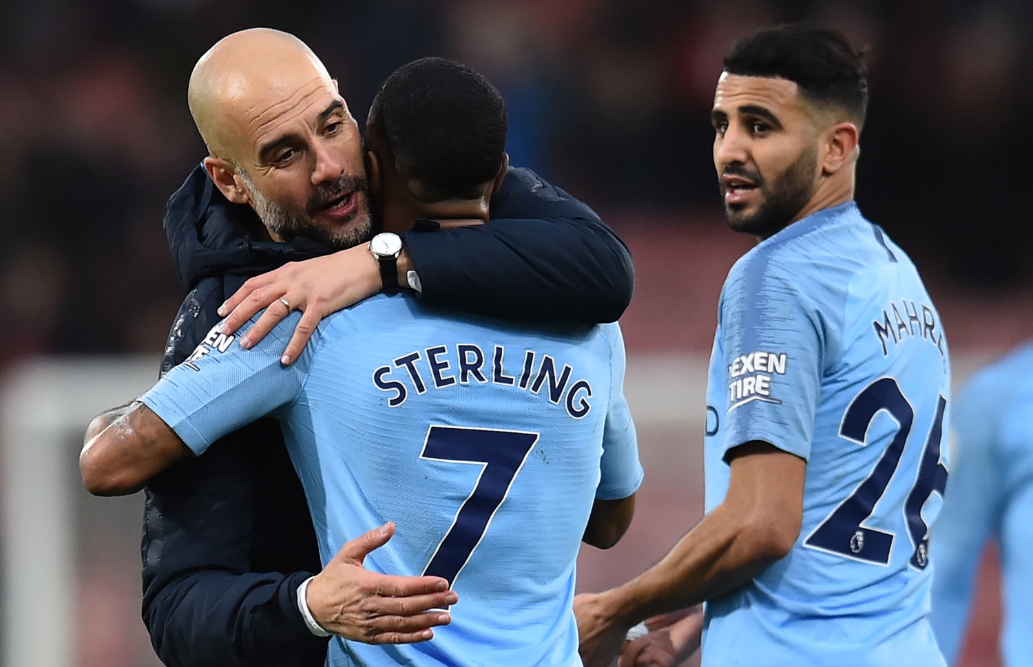 ރޭގެ މެޗަށް ފަހު ސިޓީގެ ކޯޗު ގާޑިއޯލާ އެ ޓީމުގެ ސްޓާލިން ގައިގައި ބައްދާލައިގެން. -- ފޮޓޯ: އޭއެފްޕީ