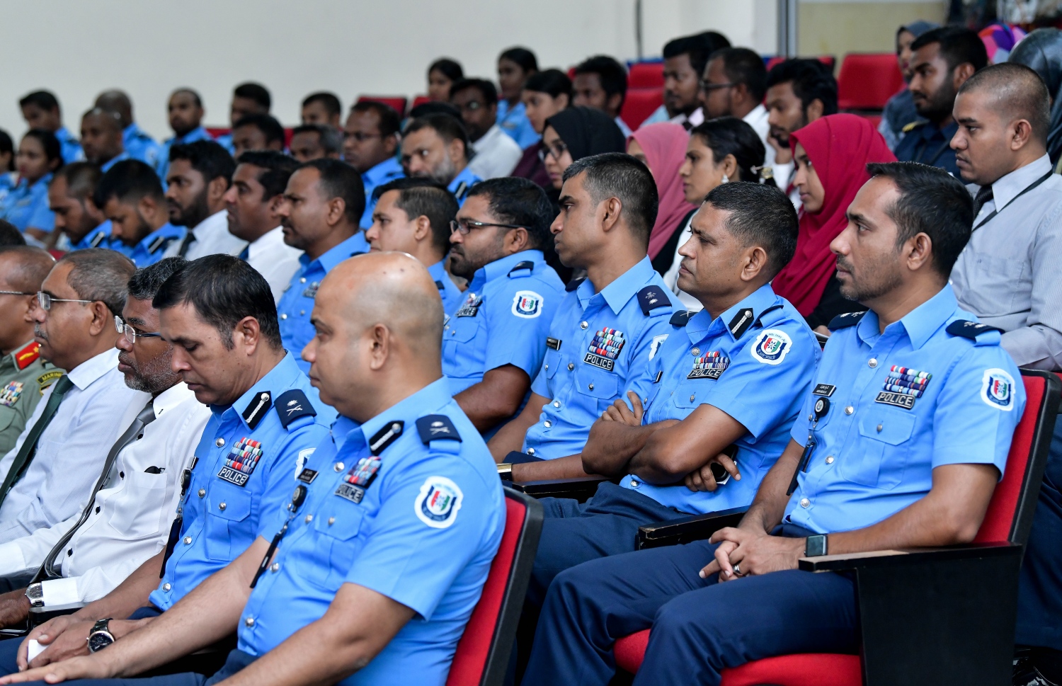 މާލެ: މާޗް 5، 2019- ފުލުހުންގެ މަސައްކަތްތައް އިސްލާހު ކުރުމަށްޓަކައި ބޭއްވި މަހާސިންތާ ފެށުމުގެ ރަސްމިއްޔާތުގެ ތެރެއިން.---ފޮޓޯ: އަހުމަދު ނިޝާތު/މިހާރު