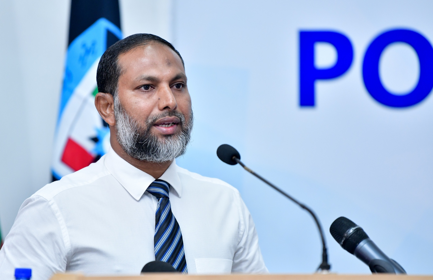 މާލެ: މާޗް 5، 2019- ފުލުހުންގެ މަސައްކަތްތައް އިސްލާހު ކުރުމަށްޓަކައި ބޭއްވި މަހާސިންތާ ފެށުމުގެ ރަސްމިއްޔާތުގައި ހޯމް މިނިސްޓަރު އިމްރާން އަބްދުﷲ ވާހަކަ ދައްކަވަނީ.---ފޮޓޯ: އަހުމަދު ނިޝާތު/މިހާރު