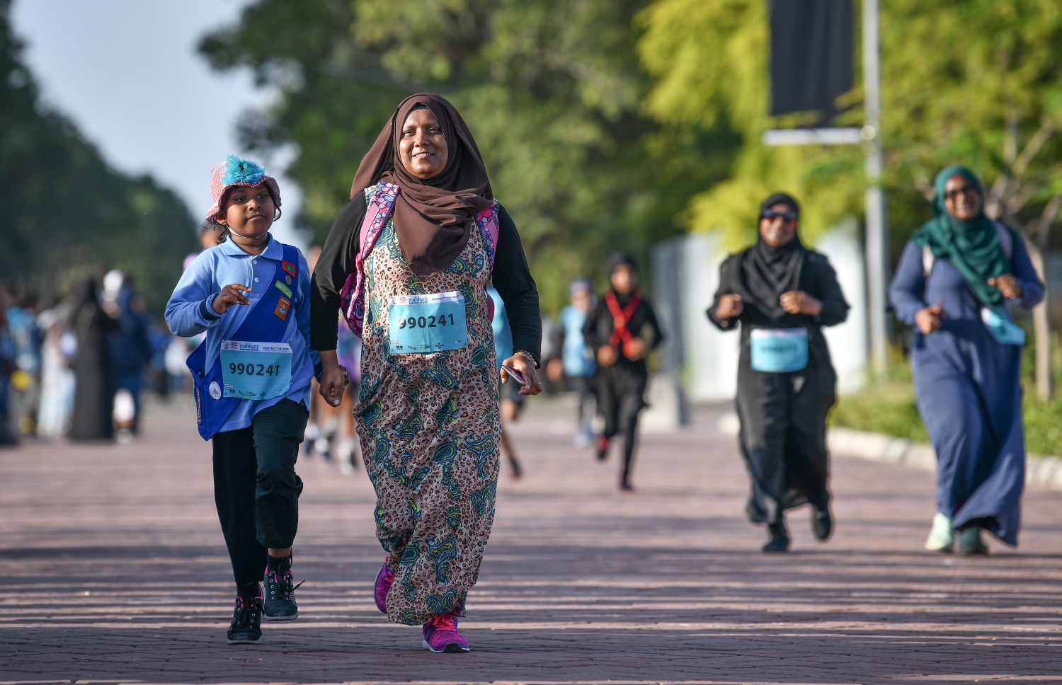 މާލެ- 9 މާޗް 2019 : ފުރަތަމަ ފަހަރަށް ބޭއްވި މޯލްޑިވްސް އިންޓަނޭޝަނަލް މެރެތަން ނިންމާލުމަށް ބޭއްވި ކިޑްސް މައިލްސްގައި ކުޑަކުދިން އިއްޔެ ހަވީރު ދުވަނީ --. ފޮޓޯ: ނިޝާން އަލީ/ މިހާރު