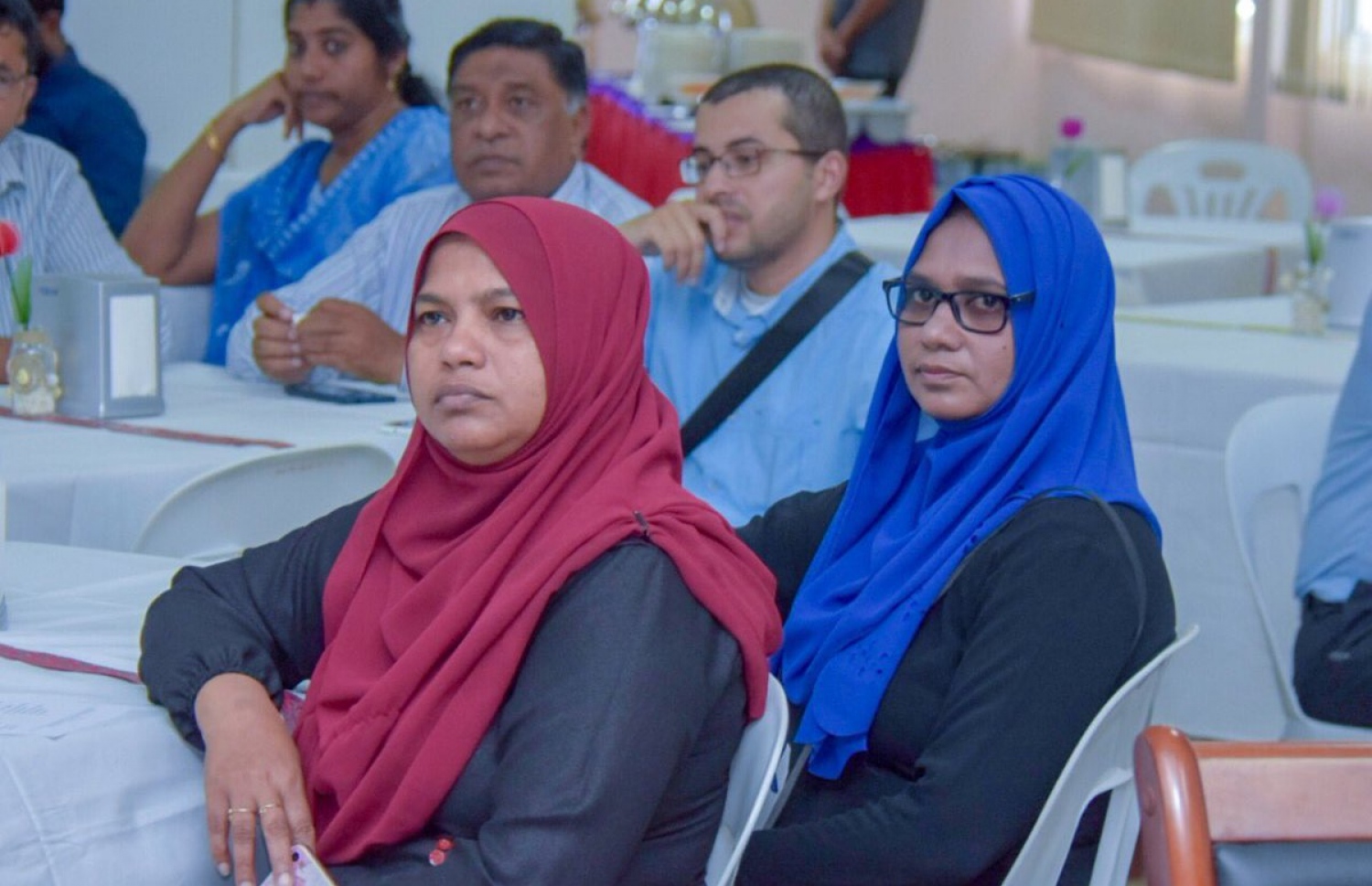 ޖީން އެކްސްޕާޓް ސާވިސް ގދ. އަތޮޅުގައި އިފްތިތާހު ކުރުމަށް ބޭއްވި ރަސްމިއްޔާތުގައި ބަޔަކު ބައިވެރިވަނީ. --- ފޮޓޯ: ހެލްތު މިނިސްޓްރީ