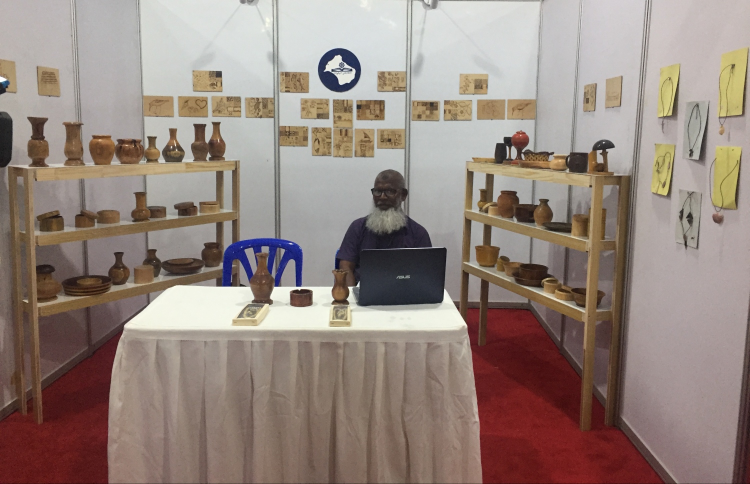 ހަވެލިގައި ބައިވެރިވި ޖަމިއްޔާއެއް: ފޮޓޯ: ލަމްޔާ އަބްދުﷲ/މިހާރު