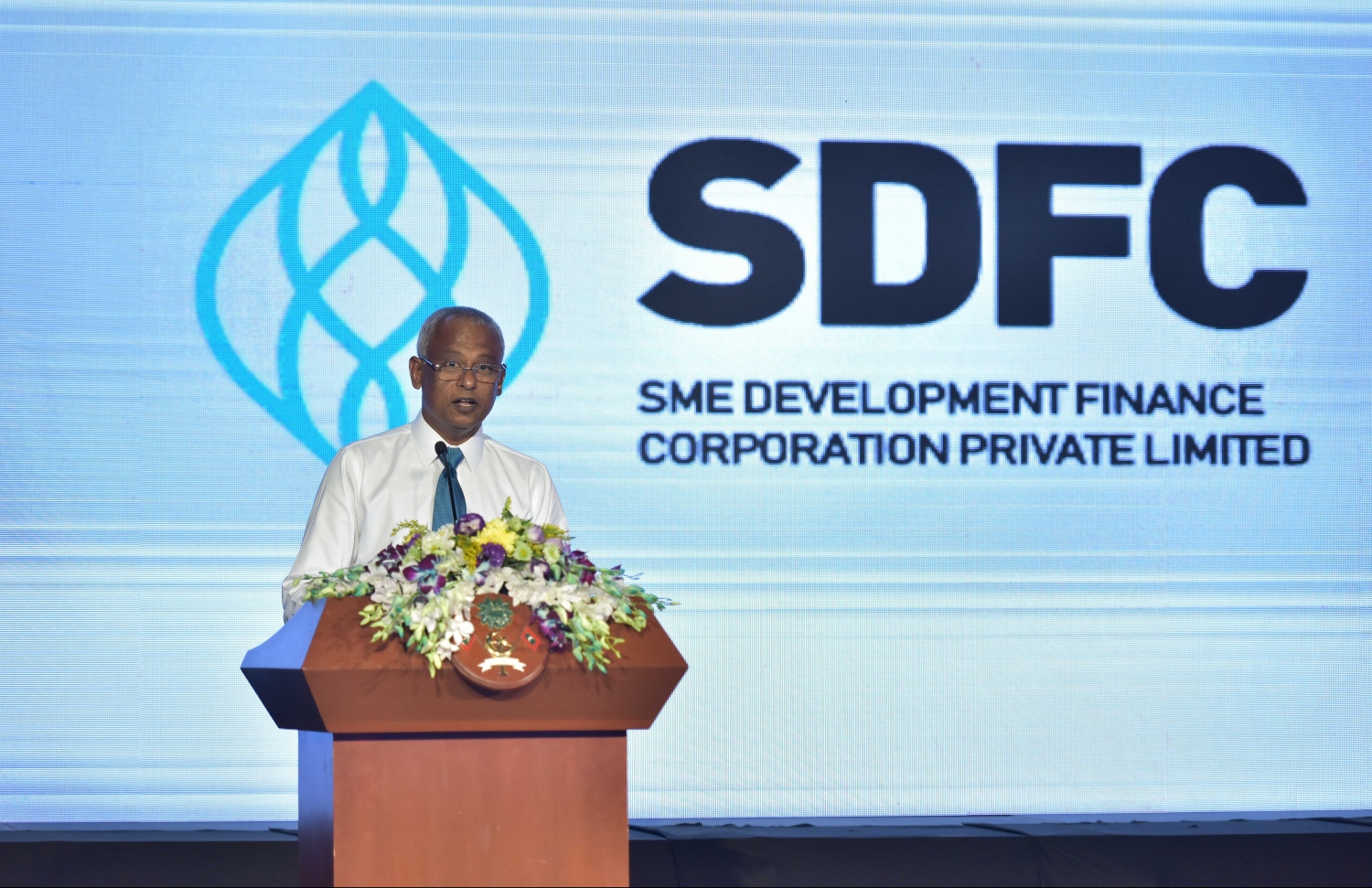 މާލެ: މާޗް 18، 2019- އެސްއެމްއީ ޑިވެލޮޕްމެންޓް ފައިނޭންސް ކޯޕަރޭޝަން (އެސްޑީއެފްސީ) އިފްތިތާހުކުރުގެ ރަސްމިއްޔާތުގައި ރައީސް އިބްރާހިމް މުހައްމަދު ސޯލިހް ވާހަކަދައްކަވަނީ.---ފޮޓޯ: ހުސައިން ވަހީދު/މިހާރު