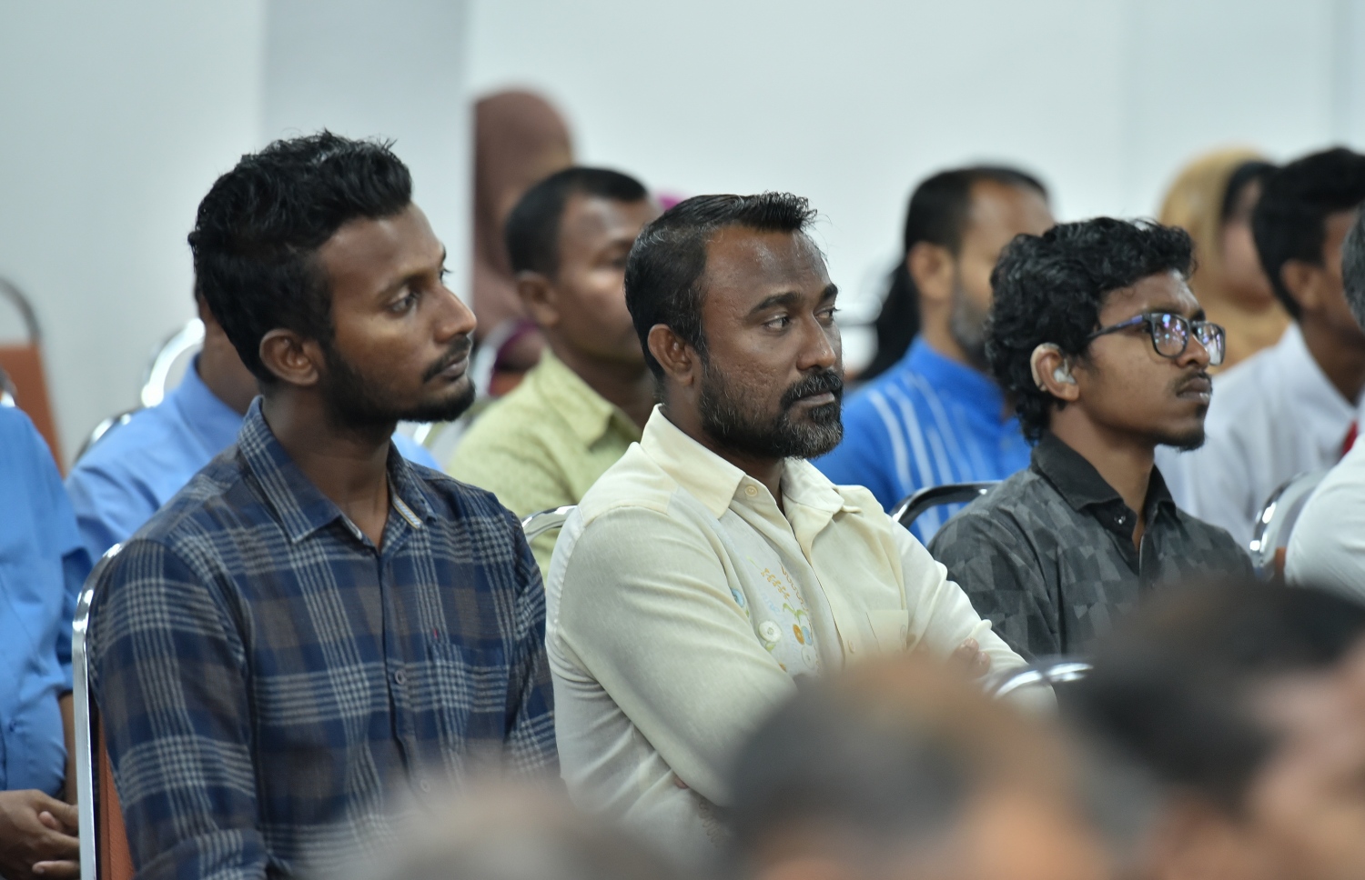 މާލެ: މާޗް 18، 2019: ހާއްސަ އެހީއަށް ބޭނުންވާ މީހުންނަށް އަމާޒުކޮށްގެން ބްރެއިލް ބޭނުންކޮށްގެން ގުރުއާން ކިޔަވައިދޭ ޕްރޮގްރާމެއް އިފްތިތާހުކުރުމަށް އިސްލާމީ މަރުކަޒުގައި ބޭއްވި ރަސްމިއްޔާތެއްގައި ބަޔަކު ބައިވެރިވަނީ.-- ފޮޓޯ: އަހުމަދު ނިޝާތު /މިހާރު