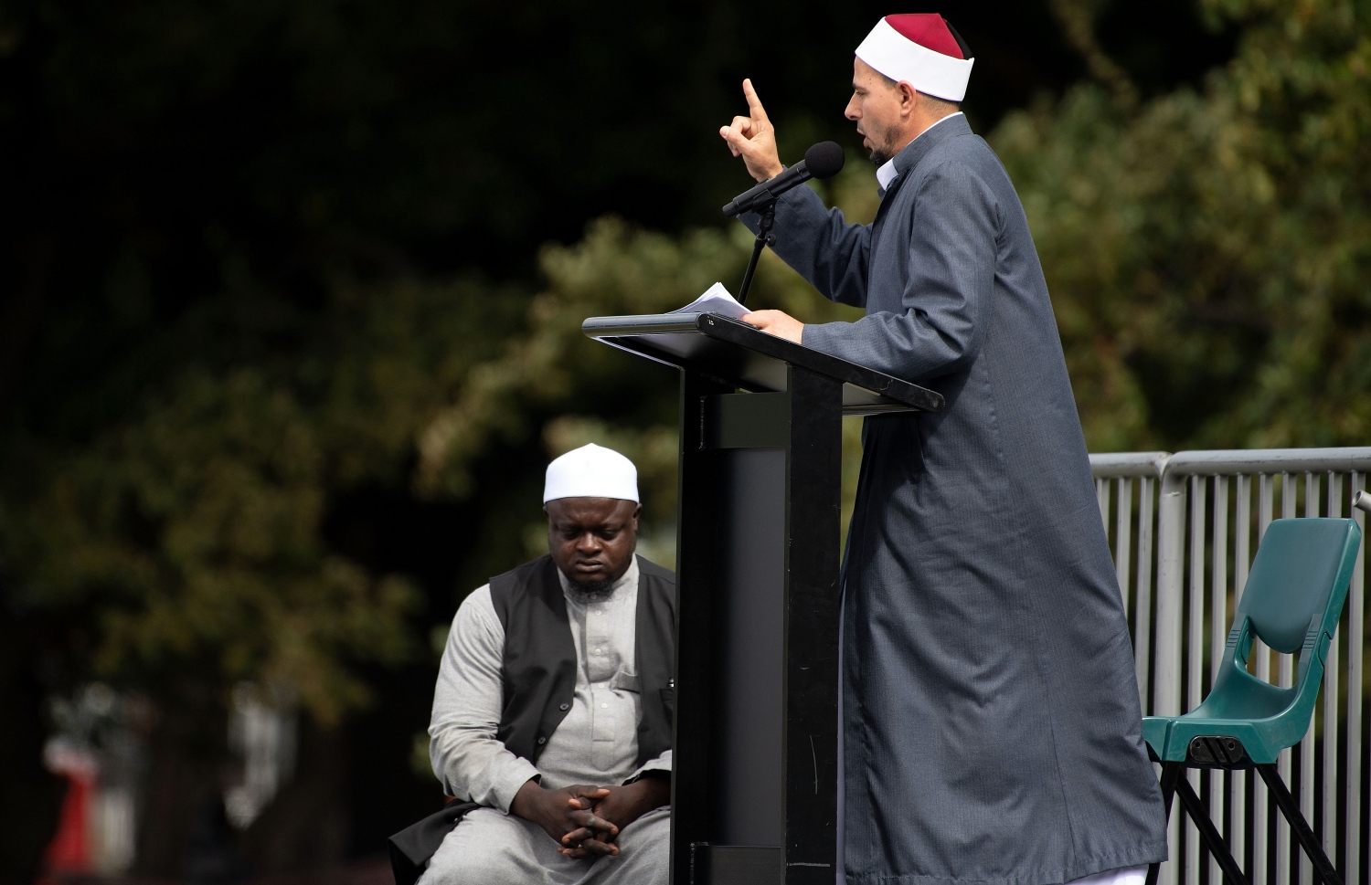 މާޗް 22، 2019: ކްރައިސްޗާޗް - އަލް ނޫރު މިސްކިތުގެ ބޭރުގައި ކުރި މިއަދުގެ ހުކުރު ނަމާދުގެ ޚުތުބާ ދެނީ --ފޮޓޯ:އޭއެފްޕީ