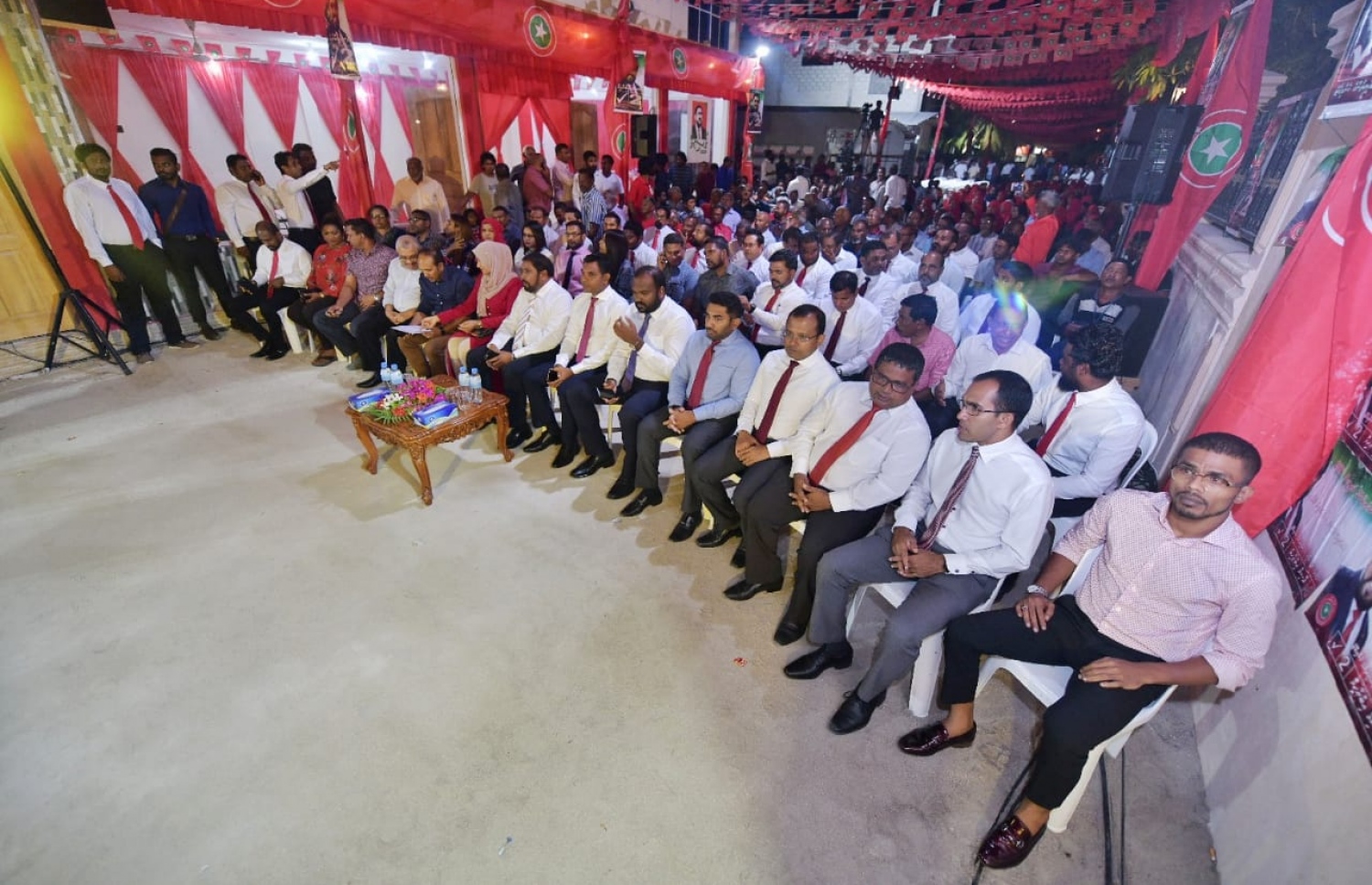 ޖުމްހޫރީ ޕާޓީން މަޖިލިސް އިންތިހާބު ކެމްޕޭނަށް މާމިގިލީގައި ބޭއްވި ޖަލްސާ. -- ފޮޓޯ ހުސެން ވަހީދު/މިހާރު