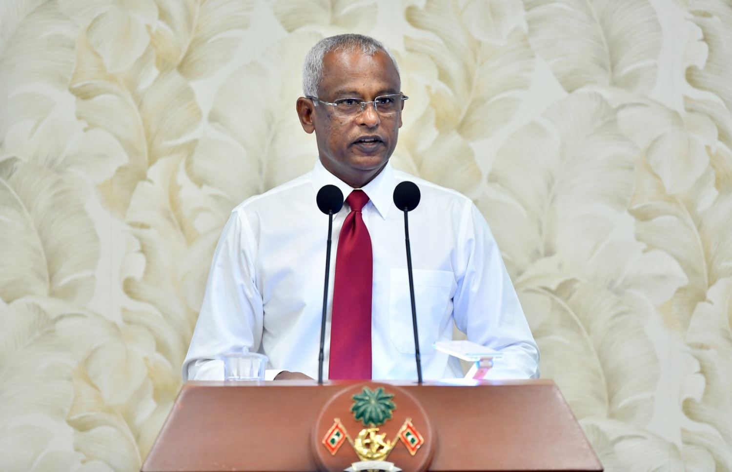 ރައީސް އިބްރާހިމް މުހައްމަދު ސޯލިހް: ބައެއް ބިލްތައް ފާސްކުރަން މަޖިލީހުން ހުރަސްއެޅުމުން ވައުދުތައް ފުއްދަން ހުރަސްތަކެއް ކުރިމަތިވެވަޑައިގެންފައިވާ ކަމަށް ވިދާޅުވި. --ފޮޓޯ/މިހާރު