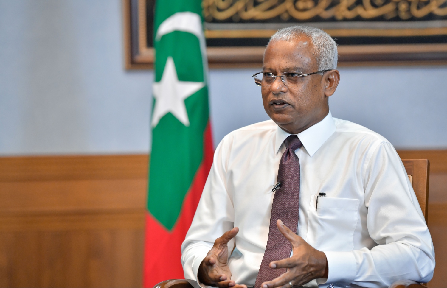 ރައީސް އިބްޜާހިމް މުހައްމަދު ސޯލިހް މިދިޔަ ބުދަ ދުވަހު "މިހާރު" އަށް އިންޓަވިއު ދެއްވަނީ.---ފޮޓޯ: ނިޝާން އަލީ/މިހާރު