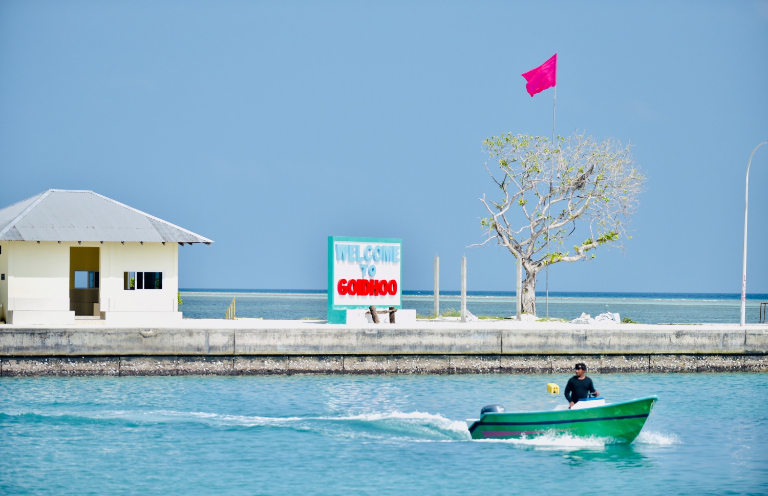 ބ. ގޮއިދޫގެ އަތިރިމަތި: ޓޫރިޒަމްގެ ބޭނުމަށް އެ ރަށުން 275،000 އަކަފޫޓުގެ ބިން ކުއްޔަށް ދޭން ވަނީ ނިންމައިފައި.-- ފޮޓޯ: މިހާރު