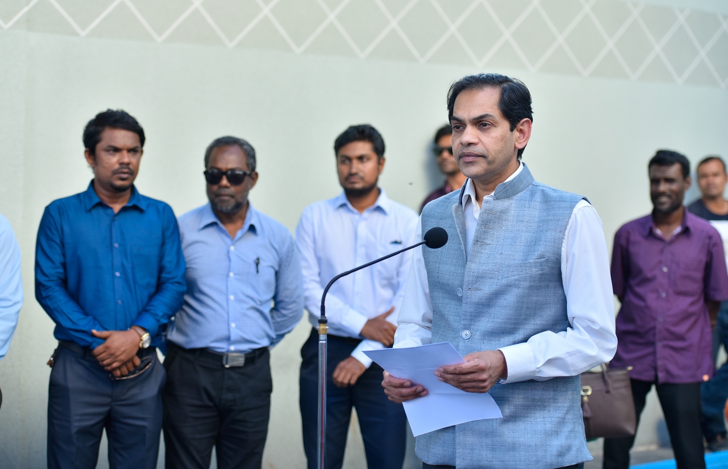 އިންޑިއާއިން ރާއްޖެއަށް ކަނޑައާޅާފައިވާ ސަފީރު ސަންޖޭ ސުދިރް މިއަދު ވާހަކަދައްކަވަނީ -- ފޮޓޯ: ހުސެއިން ވަހީދު/ މިހާރު