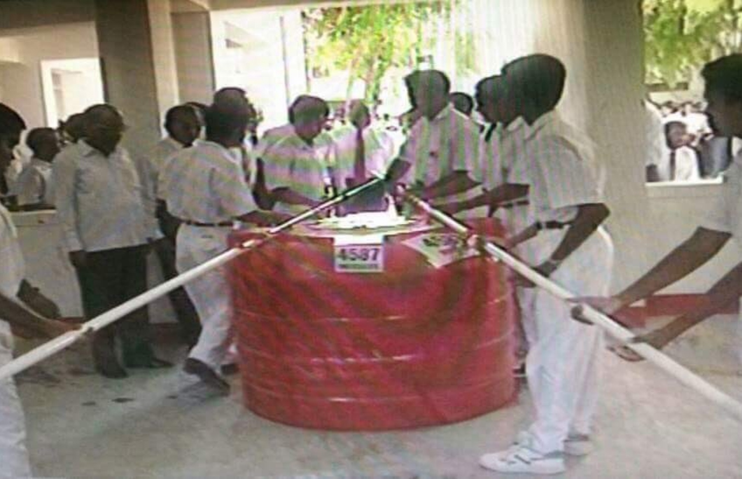 މަޖީދިއްޔާގެ ޓައިމް ކެޕްސޫލް ވަޅުލަނީ