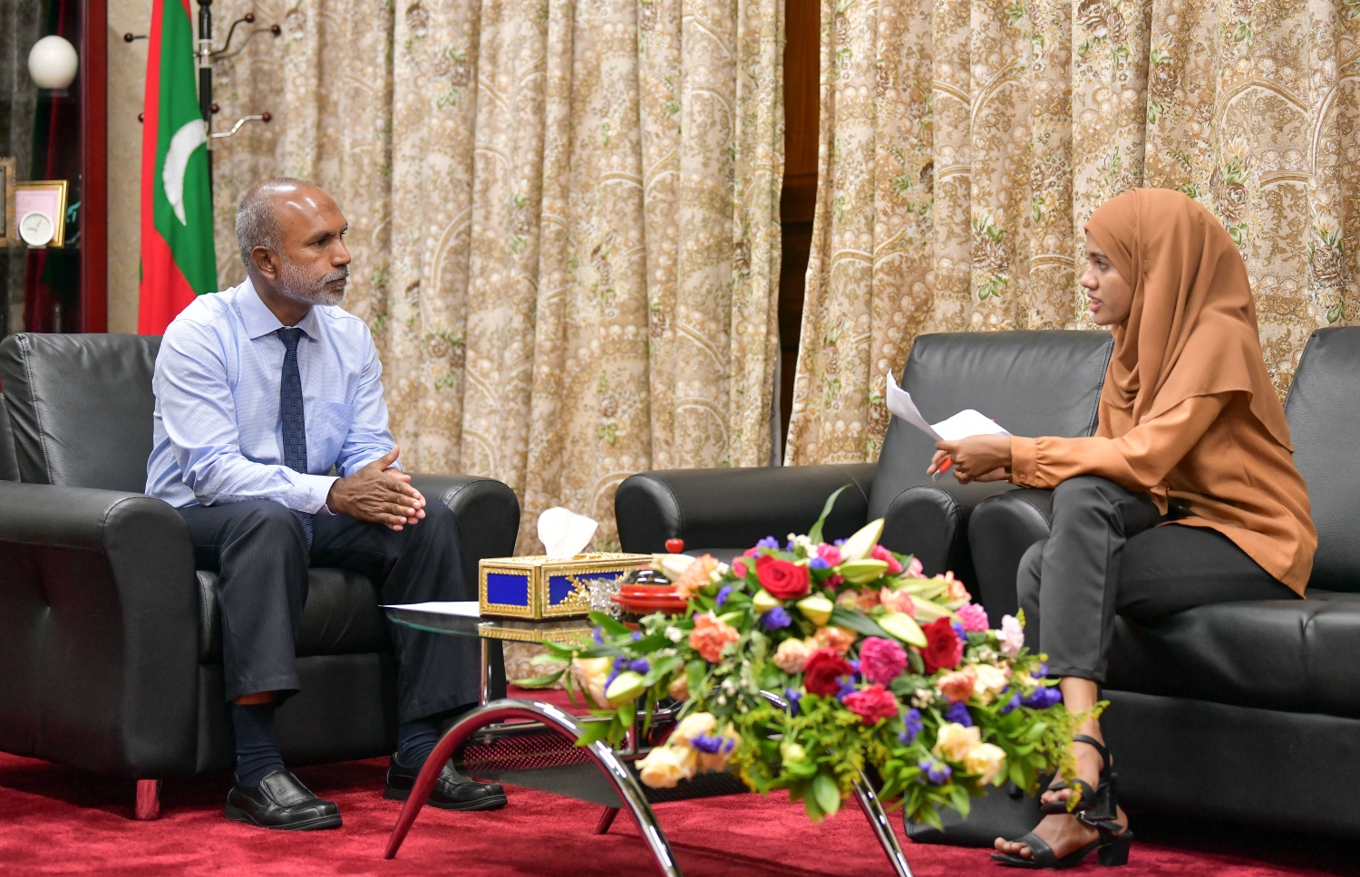 އިސްލާމިކް މިނިސްޓަރު ޑރ. އަހުމަދު ޒާހިރު، "މިހާރު" އަށް މިއަދު އިންޓަވިއުދެއްވަނީ.-- ފޮޓޯ: ނިޝާން އަލީ/ މިހާރު