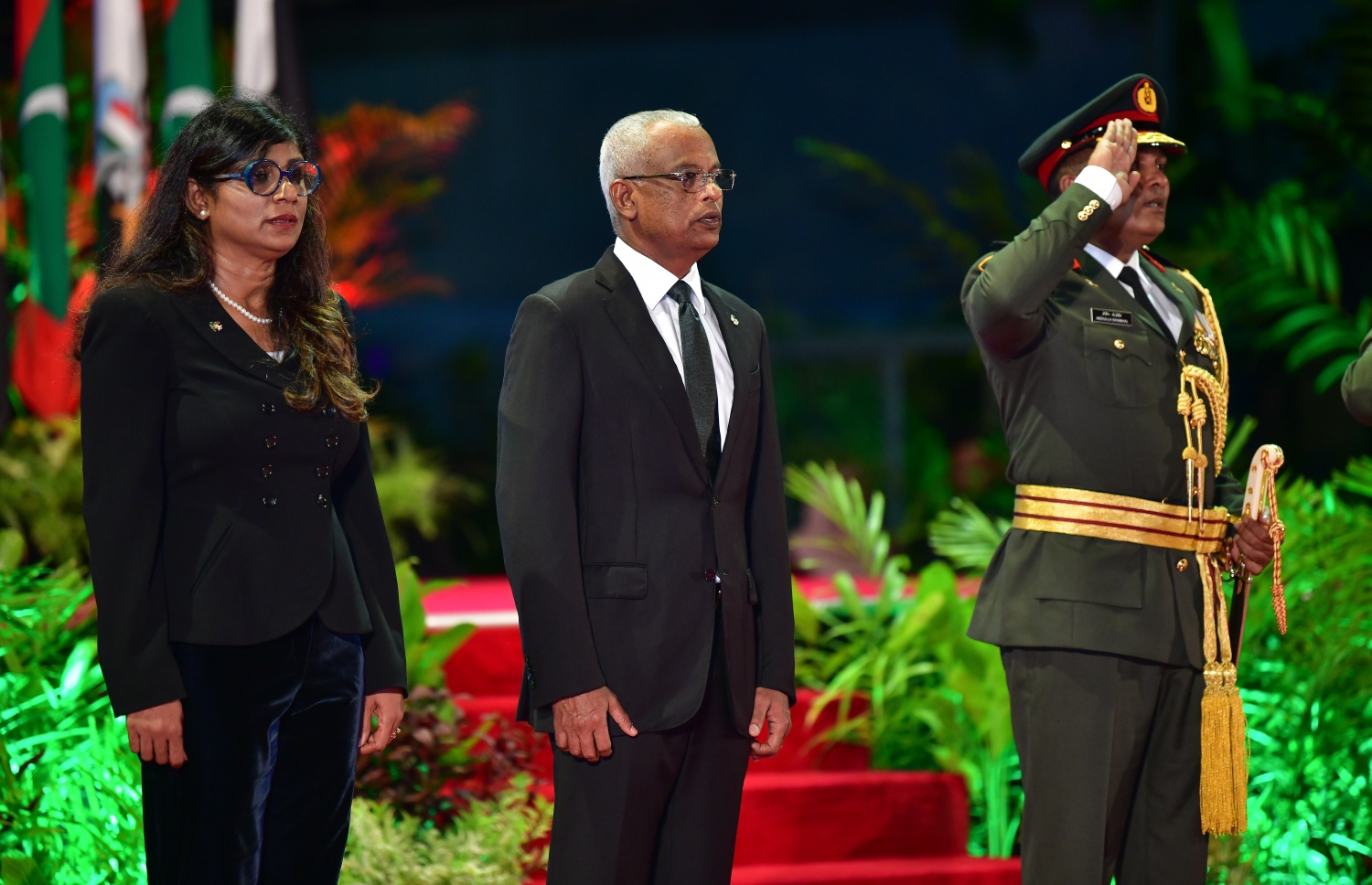 ސިފައިންގެ އަހަރީ ދުވަހުގެ ރަސްމިއްޔާތުގައި ރައީސް ބައިވެރިވެވަޑައިގަންނަވަނީ. --މިހާރު ފޮޓޯ: ނިޝާން އަލީ