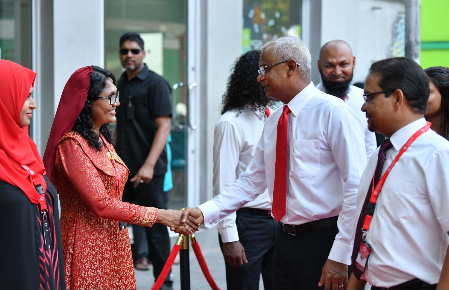 މާލެ: އޭޕްރިލް 25، 2019: އިސްކަންދަރު ސްކޫލަށް 58 އަހަރު ފުރުން ފާހަގަ ކުރުމުގެ ގޮތުން އެ ސްކޫލުގައި ބޭއްވި ރަސްމިއްޔާތަކަށް ރައީސް އިބްރާހިމް މުހައްމަދު ސޯލިހް ވަޑައިގަންނަވަނީ.-- ފޮޓޯ: ހުސެއިން ވަހީދު /މިހާރު