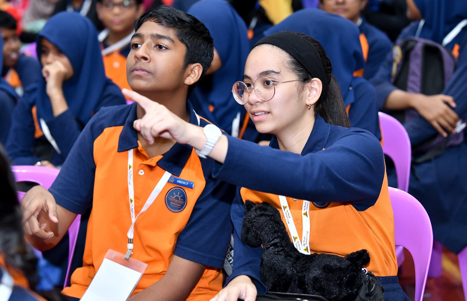 މިދިޔަ ބުރާސްފަތި ދުވަހު ބޭއްވި ރީޖަނަލް ރައުންޑުގައި، ބައިވެރިިވި ބްރައިޓްވޭ އިންޓަނޭޝަލް ސްކޫޫލުގެ ދަރިވަރުންތަކެއް: އެ ސްކޫލުގެ ހުރިހާ ޓީމެއް ވެސް ގްލޯބަލް ރައުންޑަށް ކޮލިފައިވި.-- ފޮޓޯ: ނިޝާން އަލީ/ މިހާރު