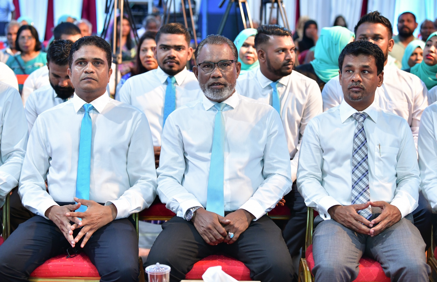 ޕީއެންސީގެ ބައެއް އިސް ވެރިން އެ ޕާޓީގެ ކޮންގްރެސްގައި ބައިވެރިވެ ވަޑައިގަންނަވަނީ-- މިހާރު ފޮޓޯ