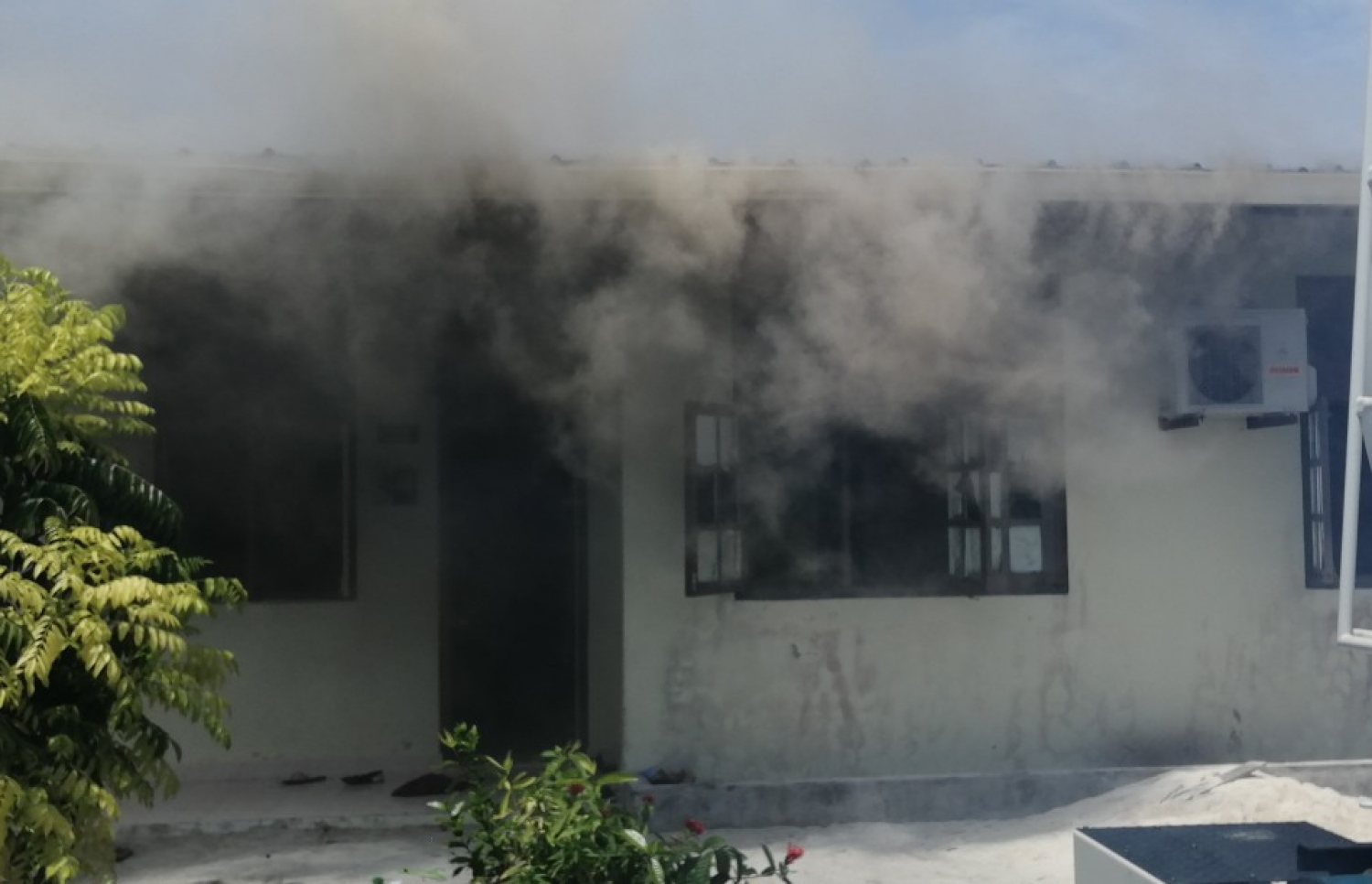 ގަމުގެ އިންޖީނުގޭގައި މިއަދުގެ މެންދުރުފަހު ރޯވެ އަނދަނީ.