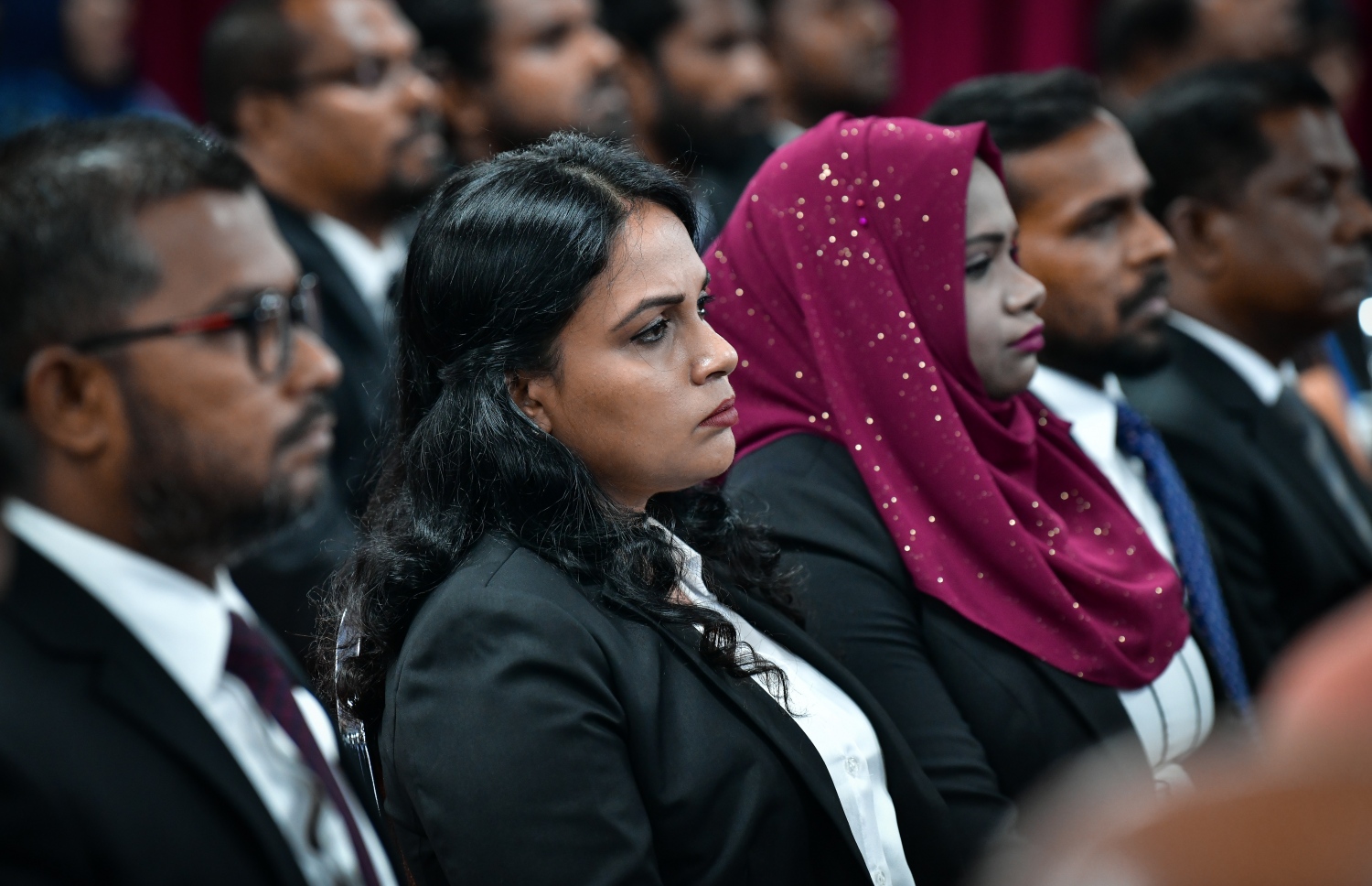 މާލެ: މޭ 1، 2019: ޝަރުއީ ދާއިރާ މިނިވަންކޮށް، އިސްލާހު ކުރުމަށް ސުޕްރީމް ކޯޓުން އެކުލަވައިލި މަގު ޗާޓު އާންމު ކުރުމަށް ބޭއްވި ޖަލްސާގައި ބައިވެރިވި ބައެއް މީހުން.---ފޮޓޯ: ނިޝާން އަލީ/މިހާރު