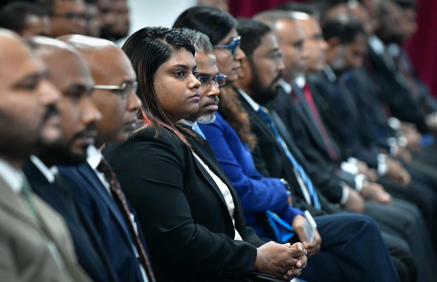 މާލެ: މޭ 1، 2019: ޝަރުއީ ދާއިރާ ތަރައްގީކޮށް، އިސްލާހު ކުރާނެ މަގުޗާޓު ނެރުމަށް އިސްލާމީ މަރުކަޒުގައި ބޭއްވި ރަސްމިއްޔާތެއްގައި ގިނަ ފަނޑިޔާރުންނާއި ދައުލަތުގެ ބައެއް އިސްވެރިން ބައިވެރިވެ ވަޑައިގަންނަވަނީ.-- ފޮޓޯ: ނިޝާން އަލީ /މިހާރު