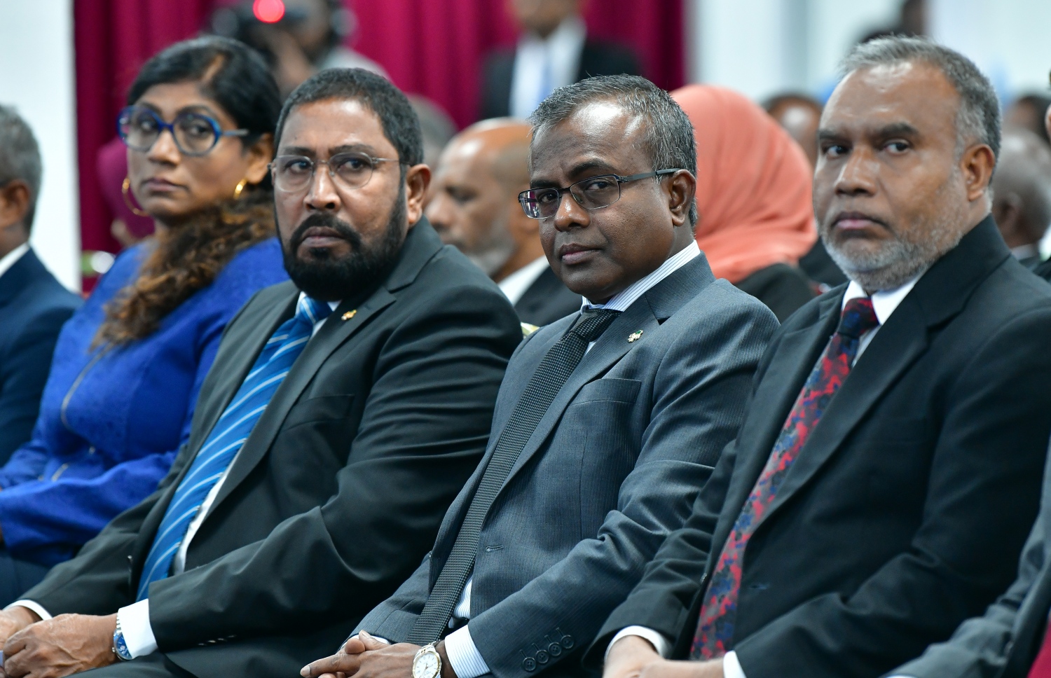 މާލެ: މޭ 1، 2019: ޝަރުއީ ދާއިރާ އިސްލާހު ކުރުމުގެ ބޭނުމުގައި ހެދި މަގުޗާޓް އިފްތިތާހު ކުރަން އިސްލާމީ މަރުކަޒުގައި ބޭއްވި ޖަލްސާގައި އުއްތަމަ ފަނޑިޔާރު ޑރ. އަހުމަދު އަބްދުﷲ ދީދީ (ކ-2) އަދި މަޖިލިހުގެ ރައީސް ގާސިމް އިބްރާހިމާއި (ކ-3) ފަނޑިޔާރުންނާއި ވަޒީރުން ބައިވެރިވެވަޑައިގަންނަވަނީ. --- ފޮޓޯ: ނިޝާން އަލީ/ މިހާރު