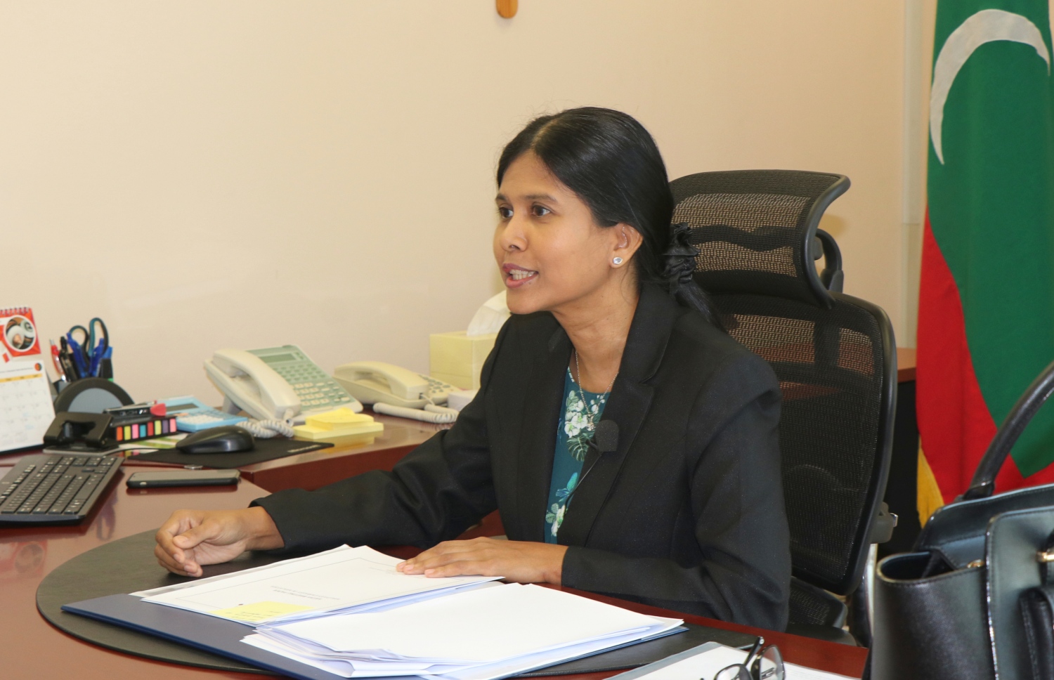 ދިވެހި ސަފީރު ވިސާމް މިދިޔަ ހަފްތާގައި "މިހާރު" އަށް އިންޓަވިއު ދެއްވަނީ. --- ފޮޓޯ/މިހާރު