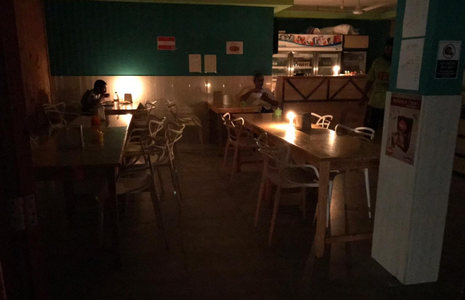 ހުޅުމާލެއިން ކަރަންޓު ކެނޑިފައި.--ފޮޓޯ: މިހާރު