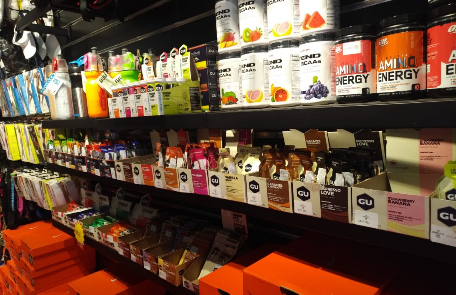 "ދި މެރެތަން ޝޮޕް": ރަނިން ކިޓްގެ އިތުރުން އެނާޖީ ސަޕްލިމެންޓްސްތައް ލިބެން ހުރޭ.