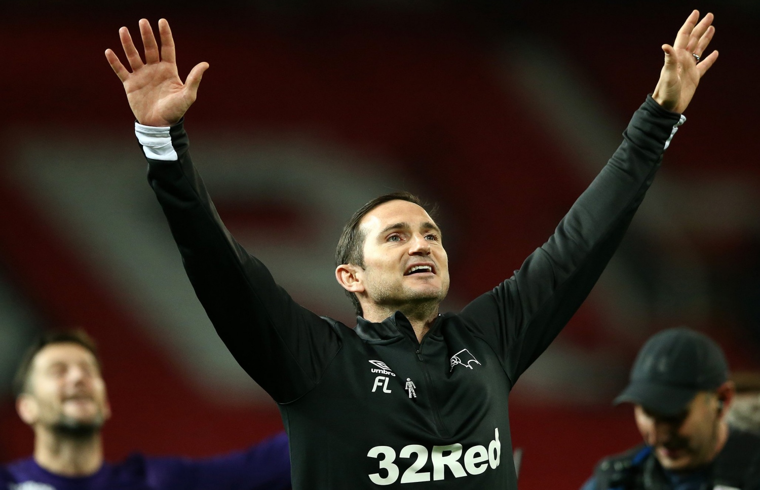 ޑާބީގެ މެޗަކަށް ފަހު ލަމްޕާޑް. -- ފޮޓޯ: އޭއެފްޕީ