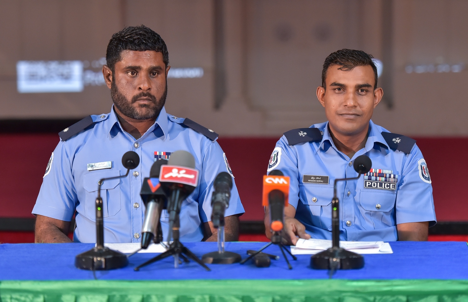 ލުތުފަރުގެ މަރާ ގުޅިގެން ފުލުހުން މިއަދު ބޭއްވި ނޫސްވެރިންގެ ބައްދަލުވުމުގައި  ހެޑް އޮފް ސީިރިއަސް އެންޑް އޮގަނައިޒްޑް ކްރައިމް ސުޕްރިޓެންޑެންޓް އޮފް ޕޮލިސް ހަސަން ޝިފާއު ވާހަކަދައްކަވަނީ-- ފޮޓޯ: ނިޝާން އަލީ/ މިހާރު