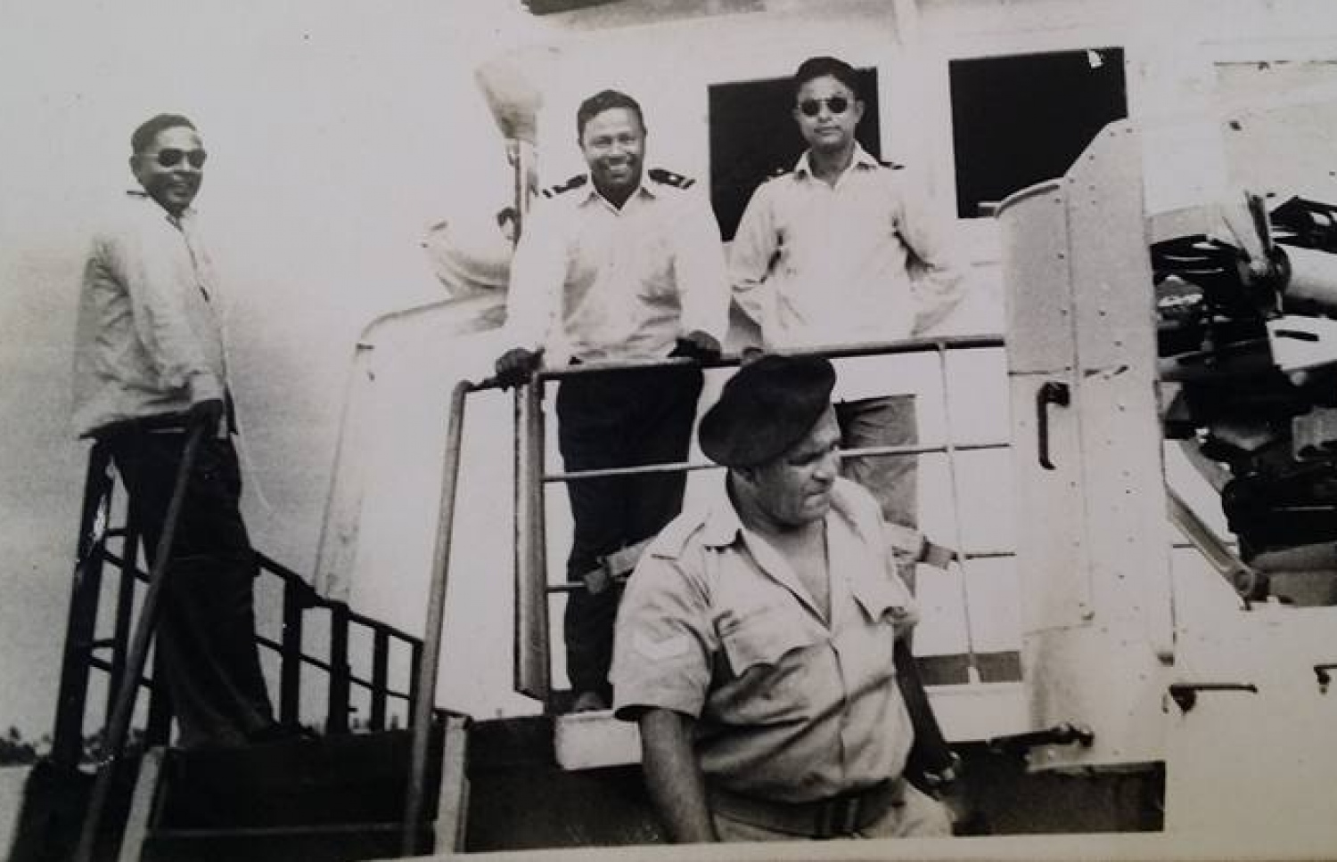 އަހުމަދު ފުޅު (ކ) ސިފައިންގޭގެ ހިދުމަތުގައި.