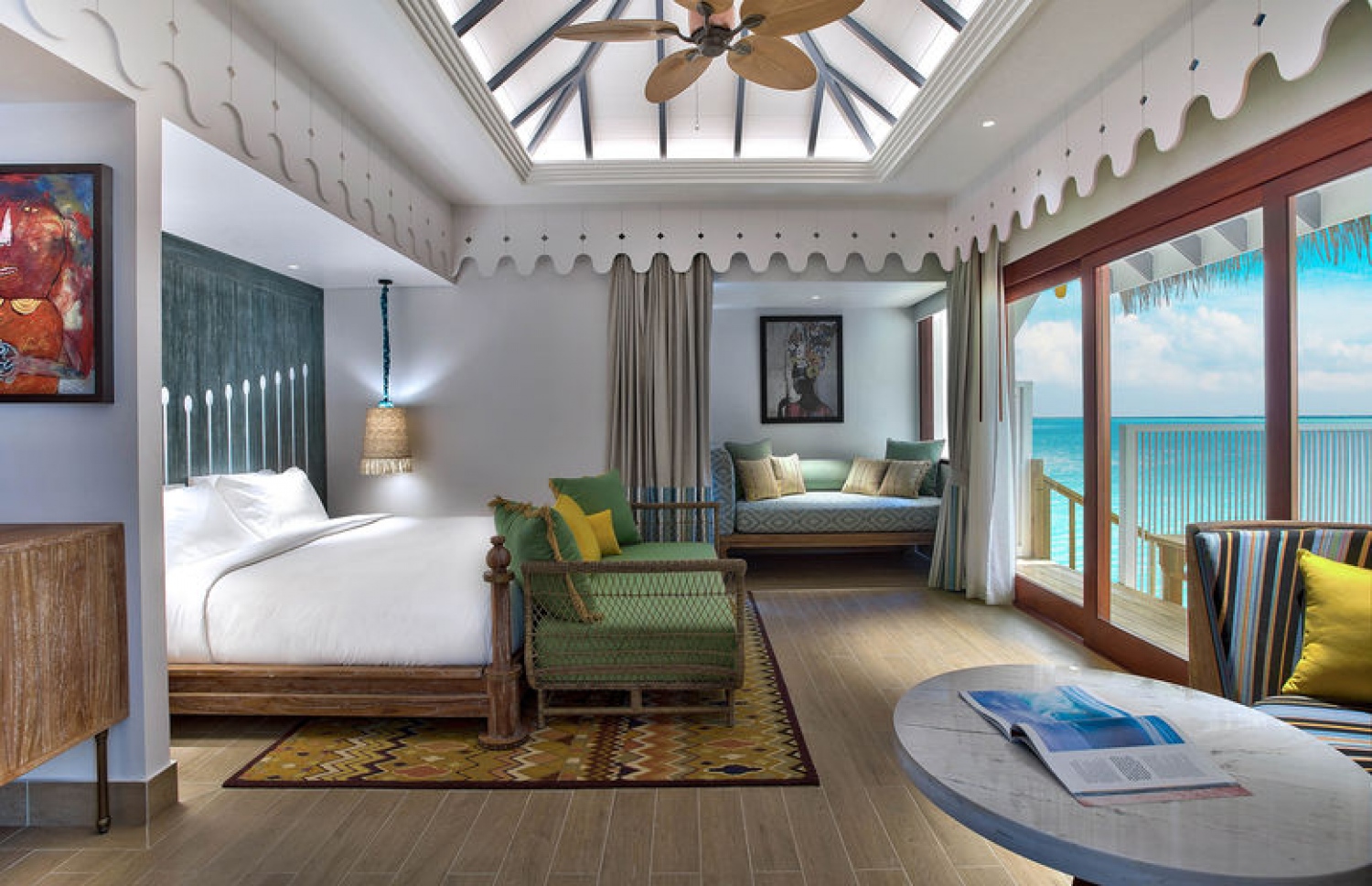 ރިސޯޓެއްގެ ކޮޓަރިއެއް. ބައެއް ރިސޯޓުތަކުން ކޮޓަރިން ޖީއެސްޓީ ދައްކާ އަގާއި އޭޖެންޓު ކަސްޓަމަރަށް ކޮޓަރި ވިއްކާ އަގުގައި ބޮޑެތި ފަރަގުތައް ހުރޭ-- ފޮޓޯ: މިހާރު