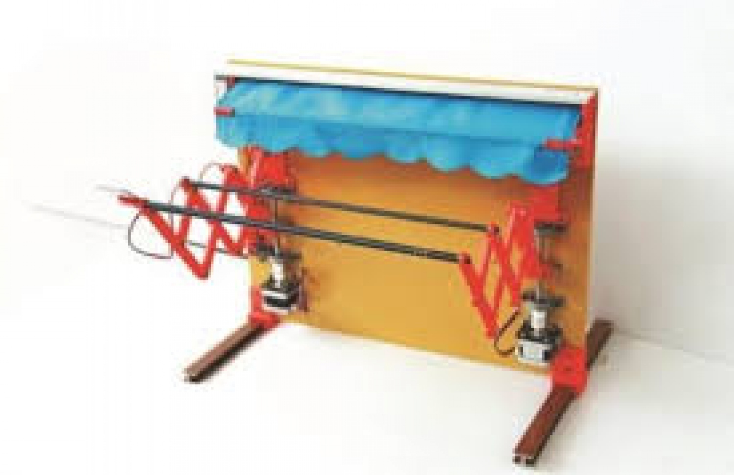 ލޫ ތައްޔާރު ކުރި ޑްރައިން ރެކް.