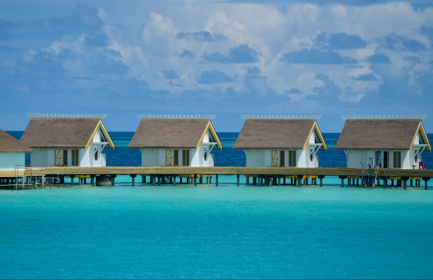 ހާޑު ރޮކް ވޯޓާވިލާ--ފޮޓޯ:ހުސައިން ވަހީދު/މިހާރު