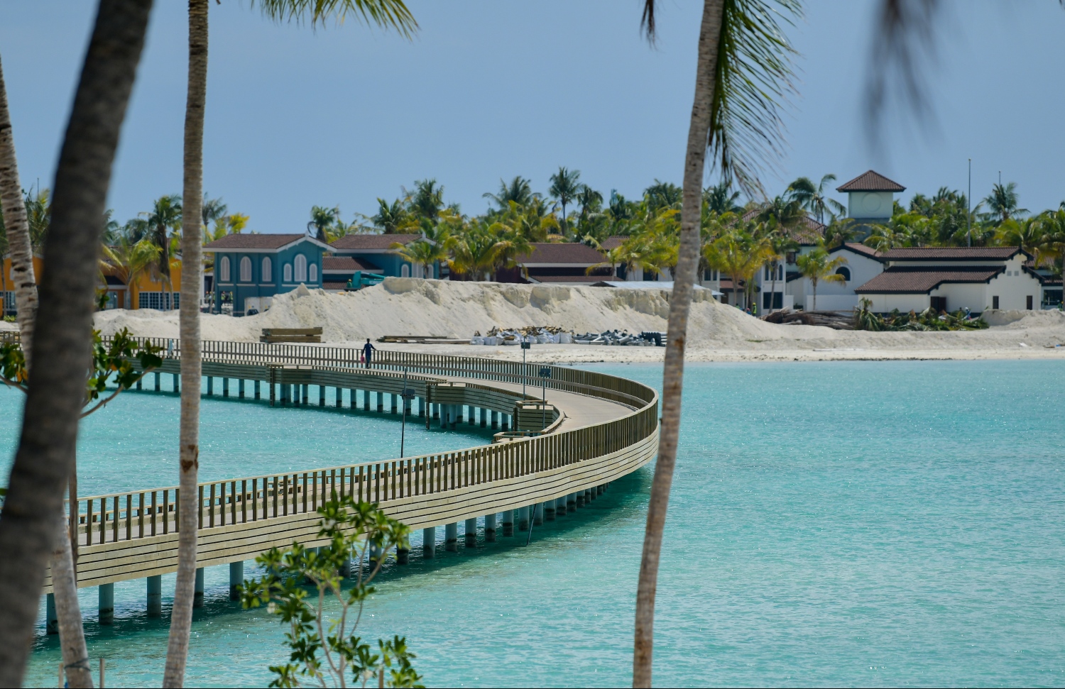 ހާޑް ރޮކް ރިސޯޓަށް ދާން އޮންނަ ފާލަން -- ފޮޓޯ: ހުސައިން ވަހީދު/ މިހާރު