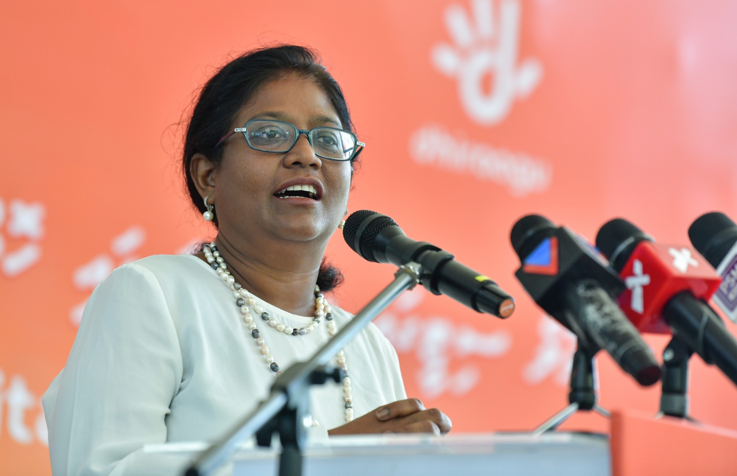 ދިރާގުން ހިލޭ ވައިފައި ދިނުން އިފްތިތާހު ކުރުމަށް ބޭއްވި ހަފްލާގައި މާލޭގެ މޭޔަރު ޝިފާ މުހައްމަދު ވާހަކަ ދައްކަވަނީ- ފޮޓޯ:ނިޝާން އަލީ/ މިހާރު