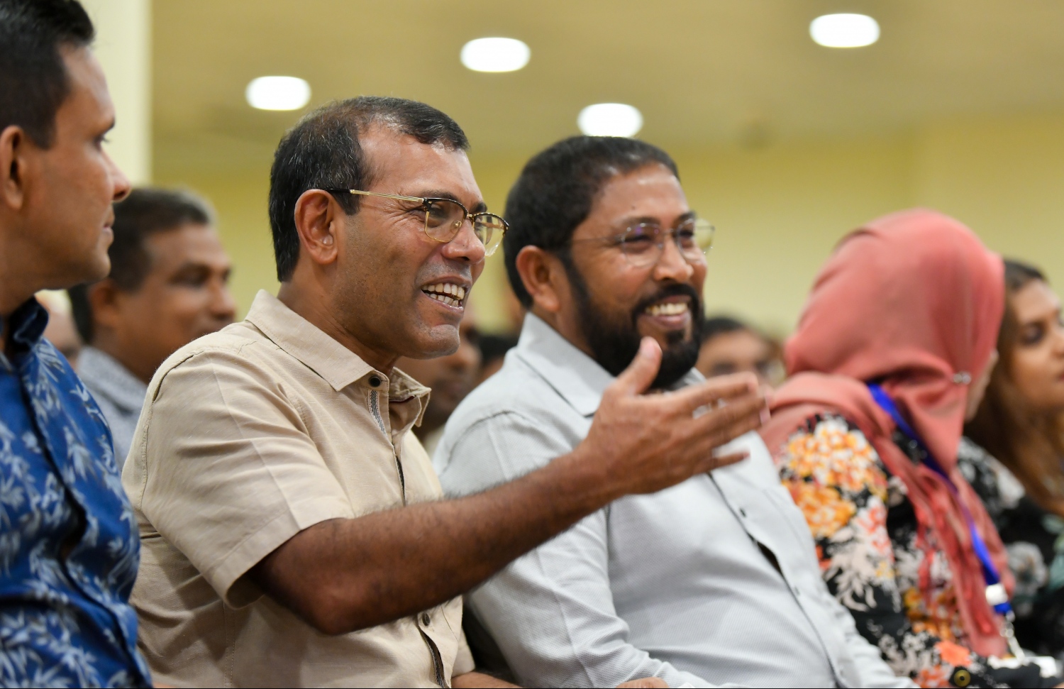 މަޖިލިހުގެ މެމްބަރުންގެ ބައްދަލުވުން