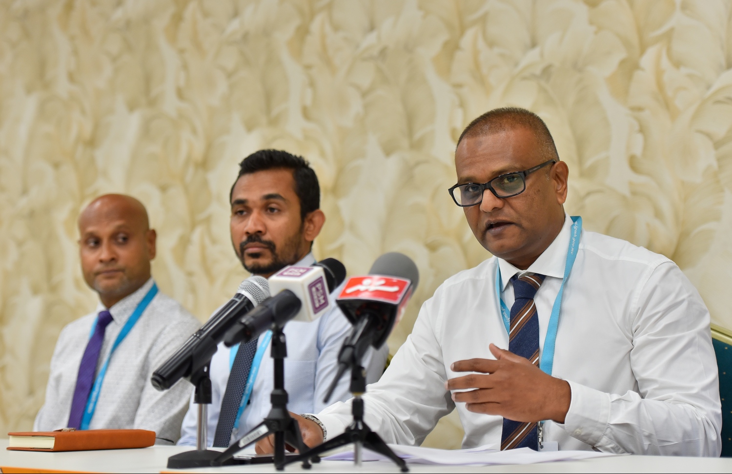 އައިޖީއެމްއެޗުގެ ސީއީއޯ ސަލީމް ނޫސްވެރިންނާ ވާހަކަ ދައްކަވަނީ. --ފޮޓޯ: ހުސެއިން ވަހީދު/މިހާރު