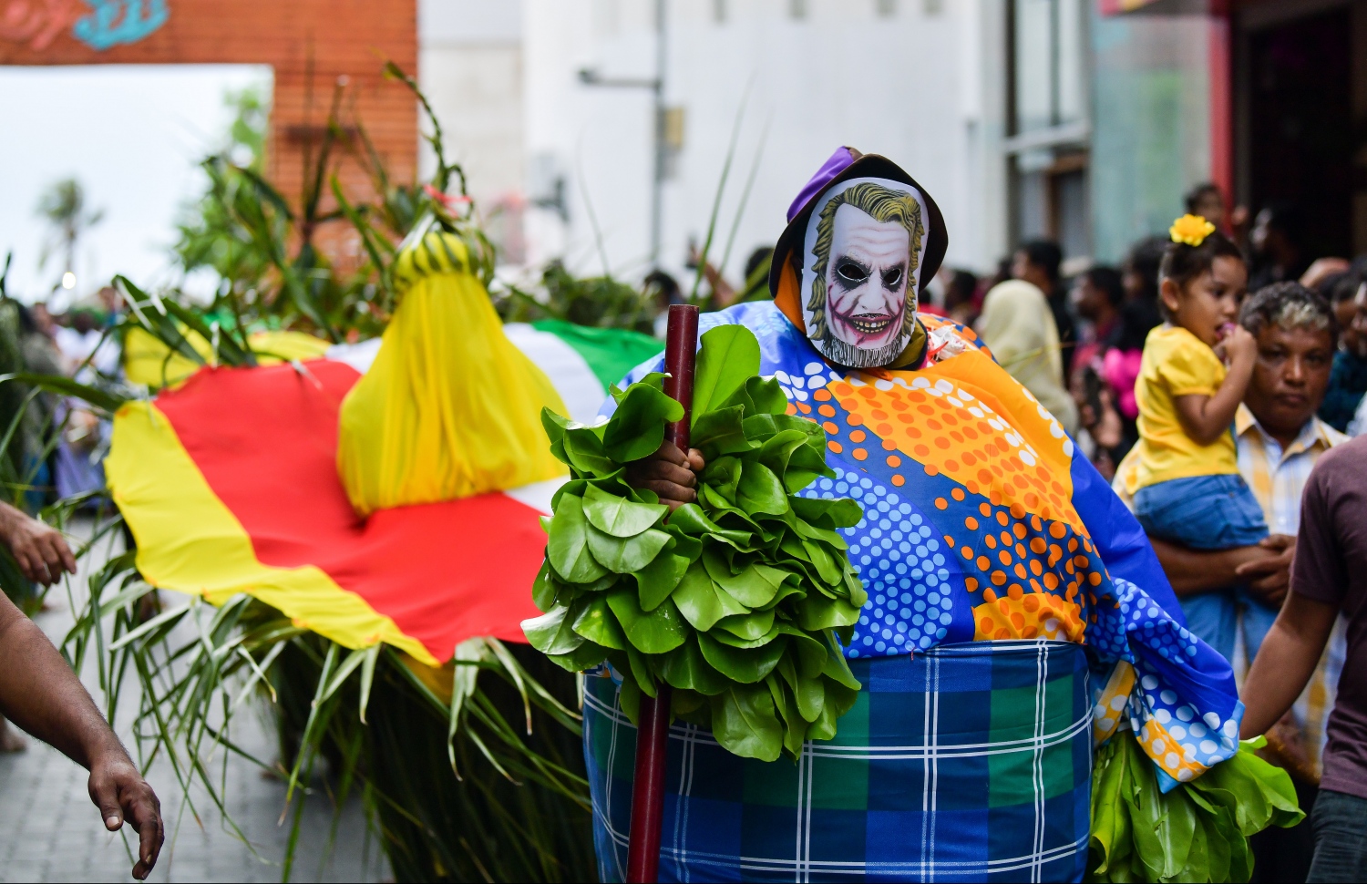 މާލެ: ޖޫން 4، 2019- މަޖީދީ މަގުގައި ކުރިއަށްދިޔަ ސަގާފީ ކުޅިވަރުތަކުގައި ބައިވެރިވި މާލިތަކެއް ނަށަނީ.---ފޮޓޯ: ހުސައިން ވަހީދު/މިހާރު
