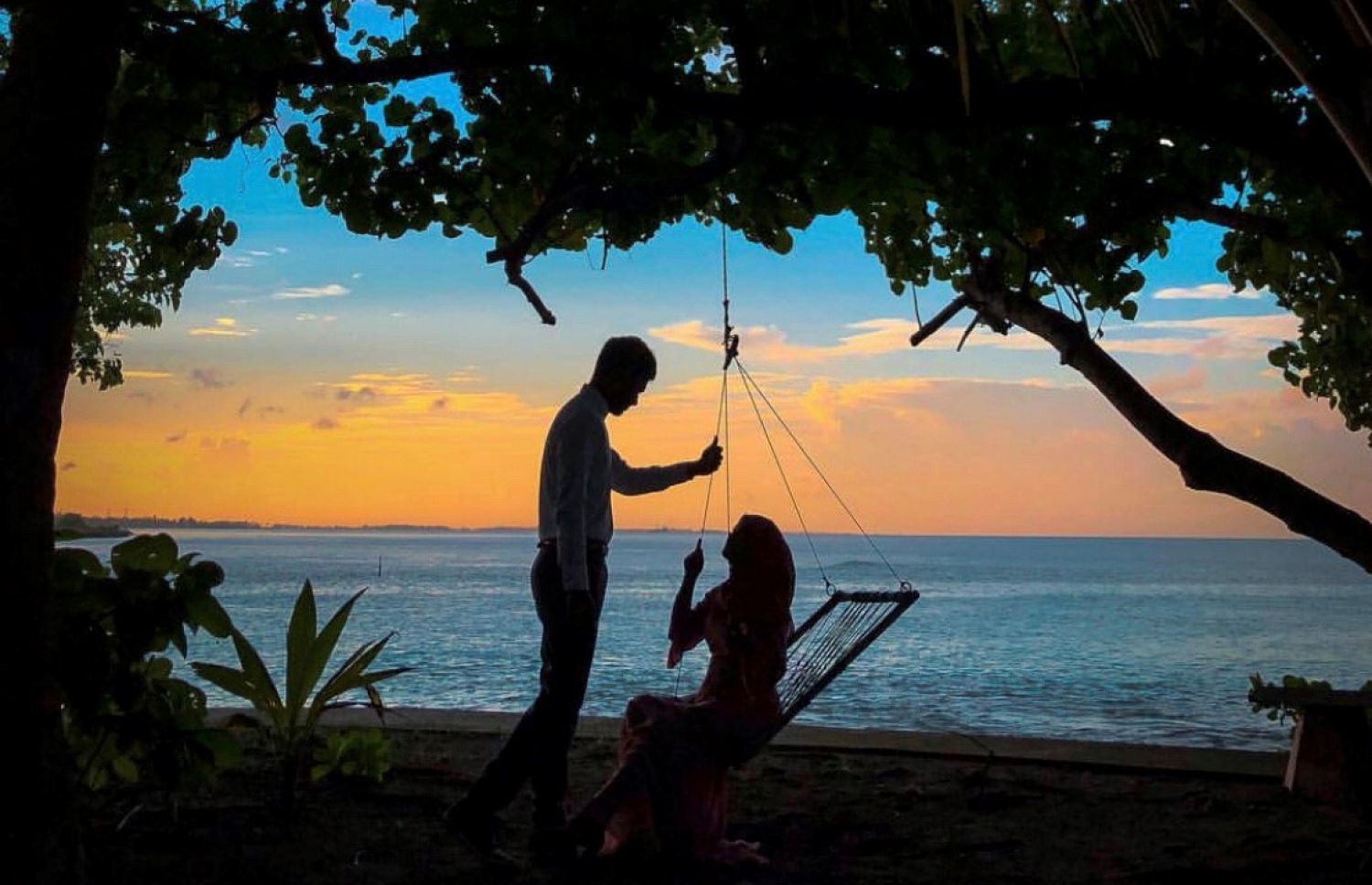 ބީއެމްއެލް "އީދު ކިހިނެއް" ފޮޓޯ މުބާރާތުގައި ބައިވެރިއަކު ހުށަހަޅާފައިވާ ފޮޓޯއެއް