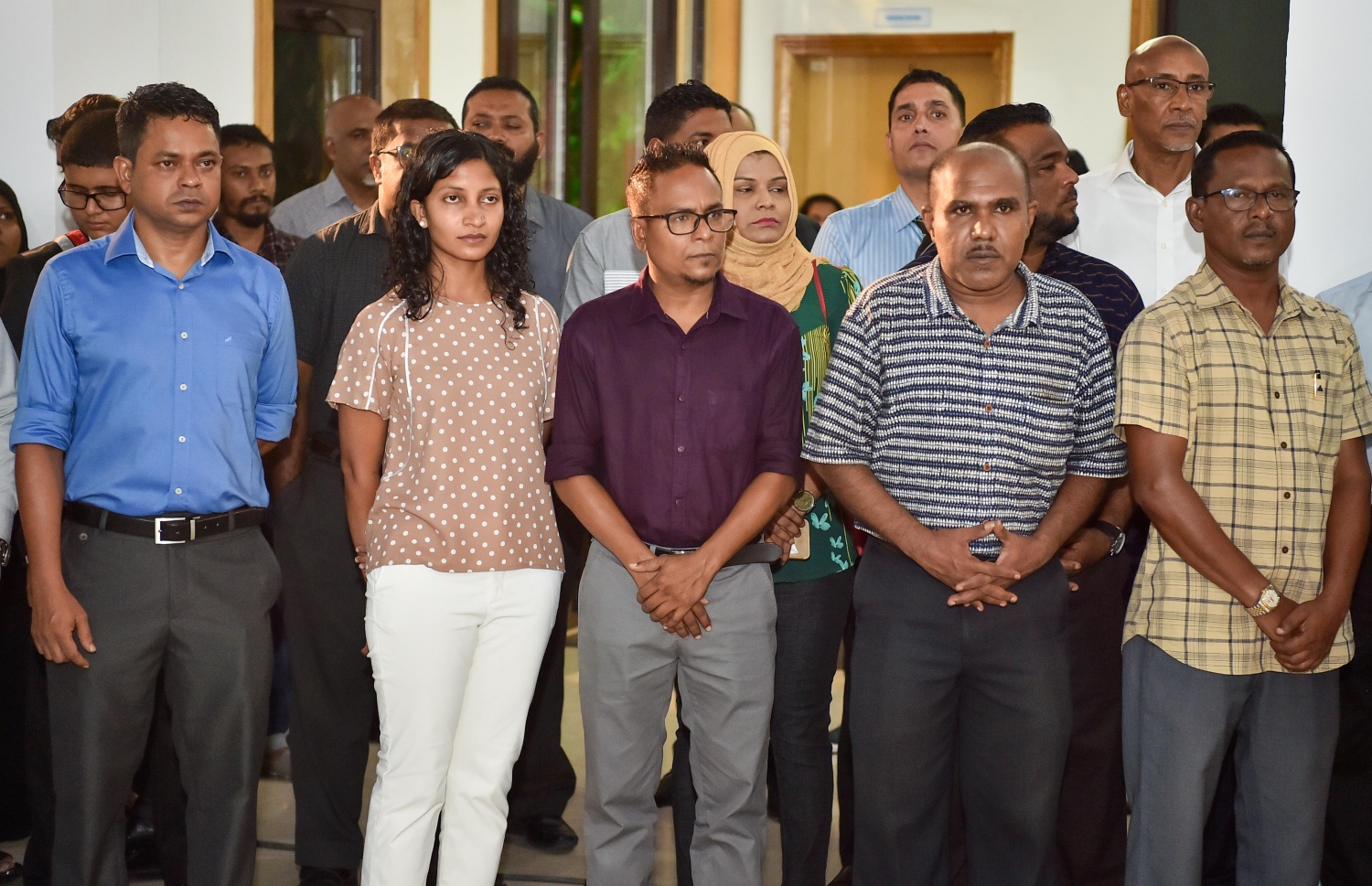 މާލެ: ޖޫން 11، 2019: އެންވާރަމަންޓް މިނިސްޓްރީ އަދި މިނިސްޓްރީ އޮފް އަރޓްސް، ކަލްޗަރ އެންޑް ހެރިޓޭޖް ގުޅިގެން މިއަހަރުގެ ތިމާވެށީގެ ދުވަސް ފާހަގަކުރުމުގެ ގޮތުން "ދިވެހި ތާރީޚުގެ ތެރެއިން ތިމާވެށި" ފޮޓޯ މައުރަޒު ހުޅުވުމަށް ބޭއްވި ހަފުލާއެއްގައި ދެ މިނިސްޓްރީގެ ބައެއް ބޭފުޅުން ބައިވެރިވަނީ.-- ފޮޓޯ: ރައީސް އޮފީސް