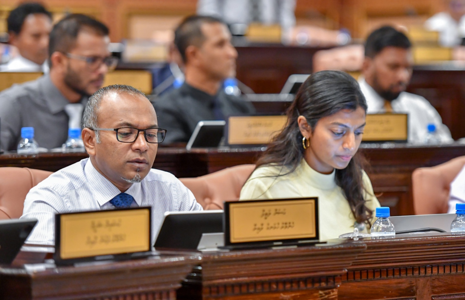 ރައްޔިތުންގެ މަޖިލިހުގެ ޖަލްސާއެއްގައި މެމްބަރުން ބައިވެރިވެވަޑައިގަންނަވަނީ. --- ފޮޓޯ: މަޖިލިސް