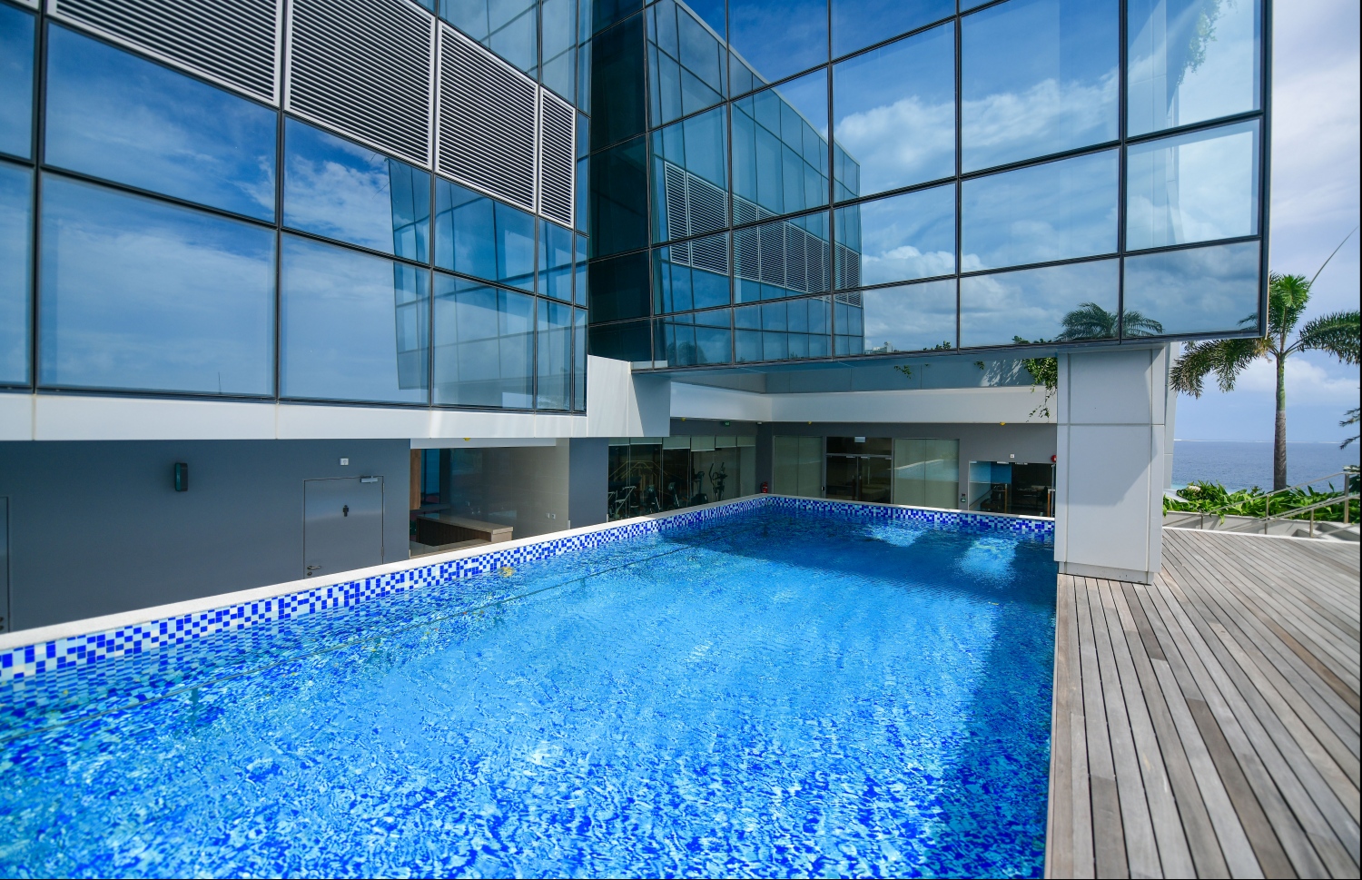 ދަރުމަވަންތަ ހޮސްޕިޓަލުގެ ހައިޑްރޯ ތެރަޕީ ޕޫލް: މިއީ ވެސް ރާއްޖޭގައި މުޅިން އާ ޚިދުމަތެއް. --ފޮޓޯ: ހުސެއިން ވަހީދު/މިހާރު