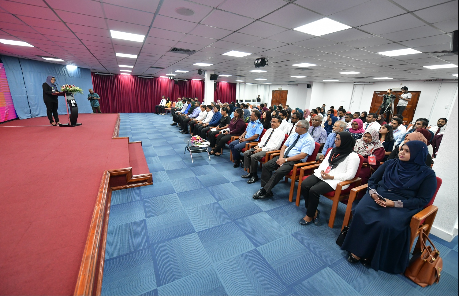 ޕްރޮސެކިއުޓަރުންގެ މަހާސިންތާ ފެށުމަށް މިއަދު ބޭއްވި ރަސްމިއްޔާތުގައި ބައިވެރިވެވޑައިގެންނެވި ބައެއް ބޭފުޅުން.---ފޮޓޯ: ހުސައިން ވަހީދު/މިހާރު