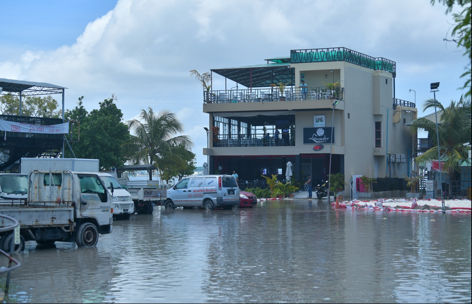 ޖޫން 15، 2019: މާލޭގެ ކާނިވާ ސަރަހައްދަށް އުދައަރާފައި: މިއަދާއި މާދަމާ ރާއްޖޭގެ އެކި ހިސާބުތަކަށް އުދަ އަރާނެ ކަމަށް ލަފާކުރޭ -- ފޮޓޯ: މިހާރު