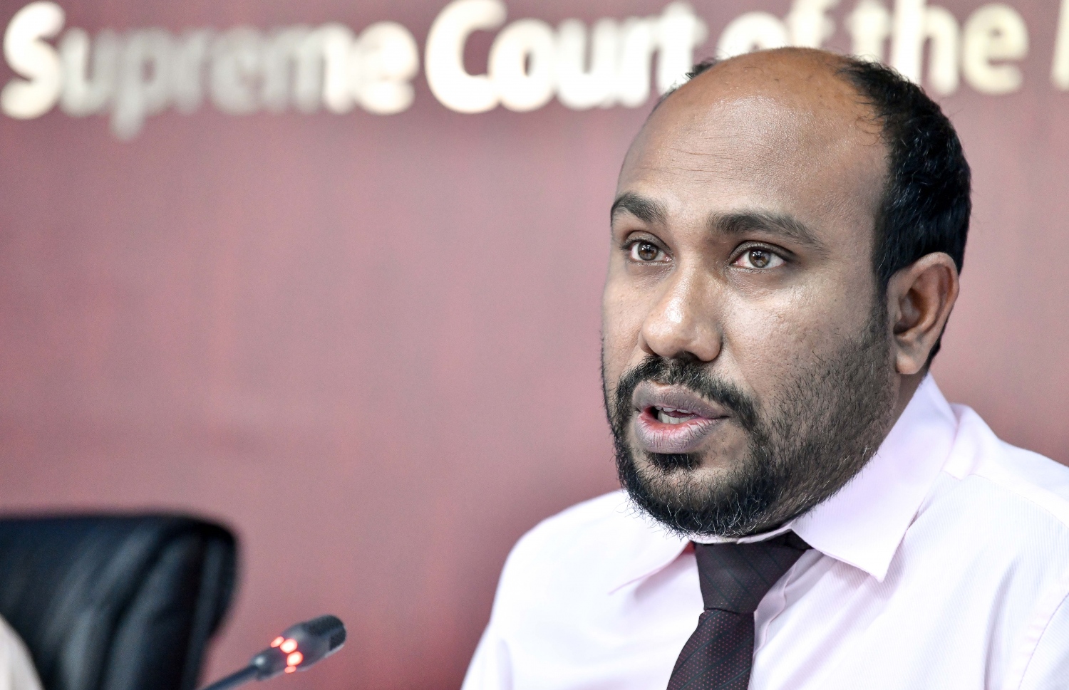 ޖުޑިޝަލް އެކަޑަމީގެ ޗާންސެލަރު އަހުމަދު މާޖިދު މިއަދު ވާހަކަ ދައްކަވަނީ. --- ފޮޓޯ: ނިޝާން އަލީ/ މިހާރު