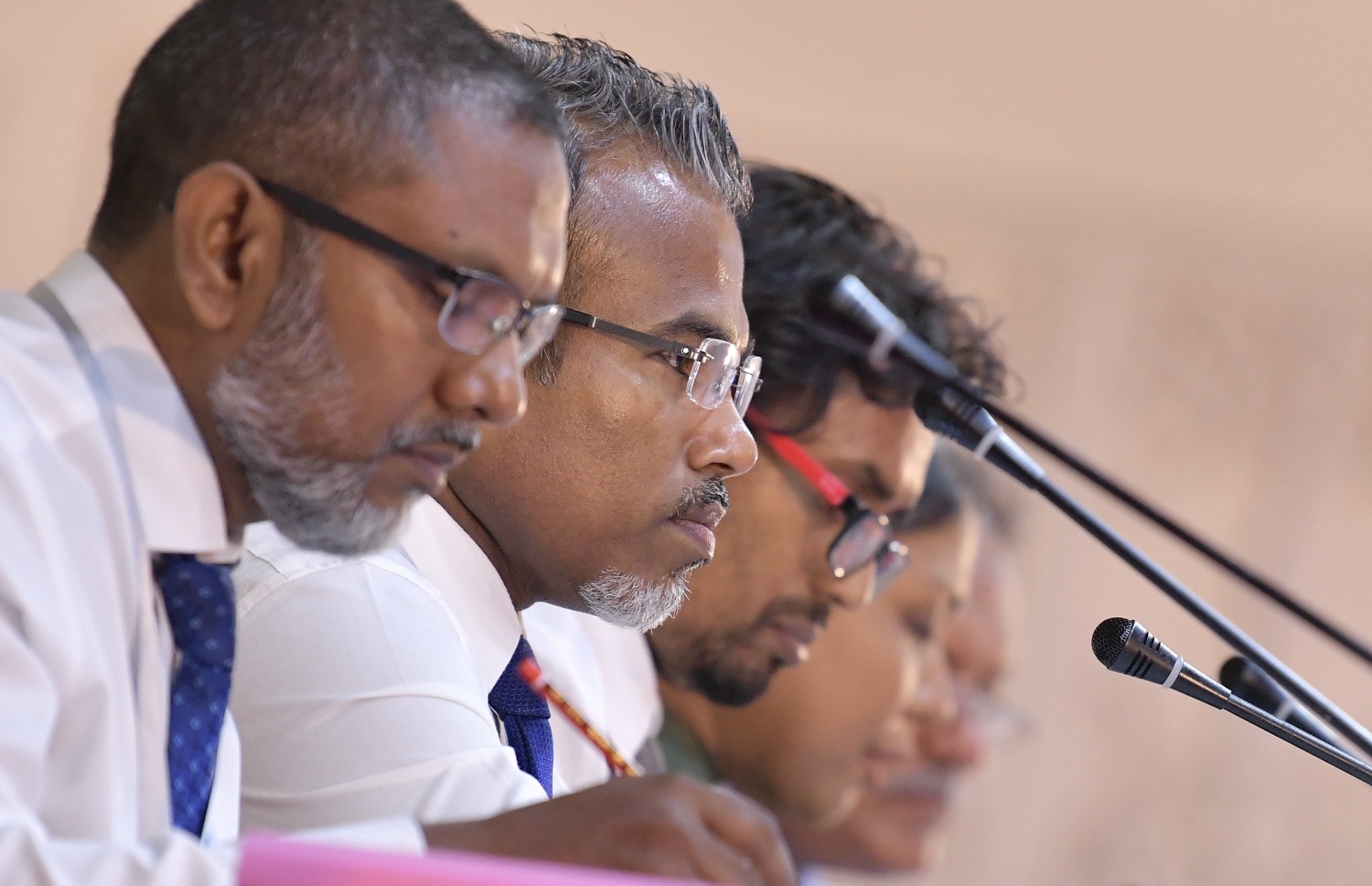 ޖުޑިޝަލް ސާވިސް ކޮމިޝަންގެ މެމްބަރުންތަކެއް.---ފޮޓޯ: ނިޝާން އަލީ/މިހާރު