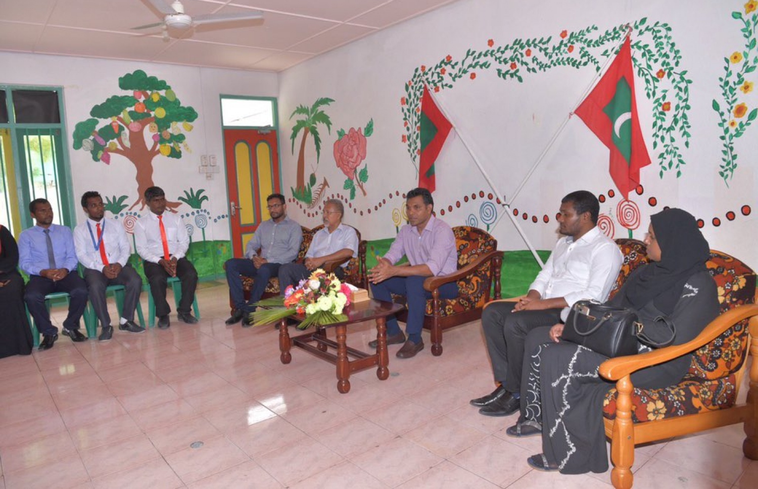 ނައިބު ރައީސް މިއަދު ހއ. މާރަންދޫގައި. --- ފޮޓޯ: ރައީސް އޮފީސް