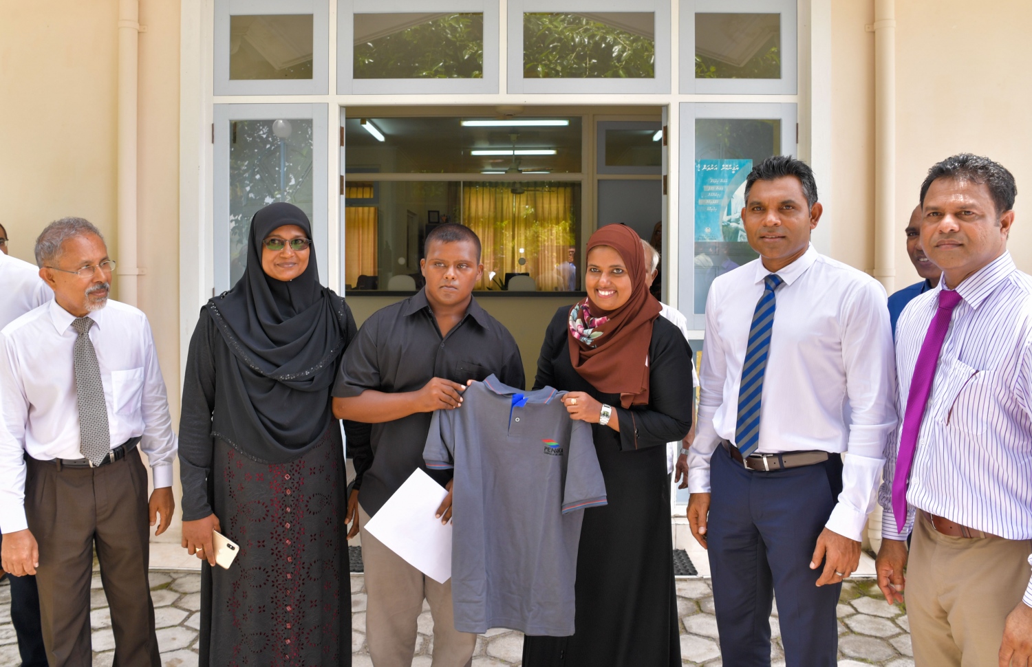 ހއ. މޮޅަދޫ: ޖޫން 22، 2019: ހއ. އަތޮޅުގެ ބައެއް ރަށްރަށަށް ނައިބު ރައީސް ފައިސަލް ފެއްޓެވި ދަތުރުފުޅުގައި އެމަނިކުފާނު ހއ. މޮޅަދޫގައި.-- ފޮޓޯ: ރައީސް އޮފީސް