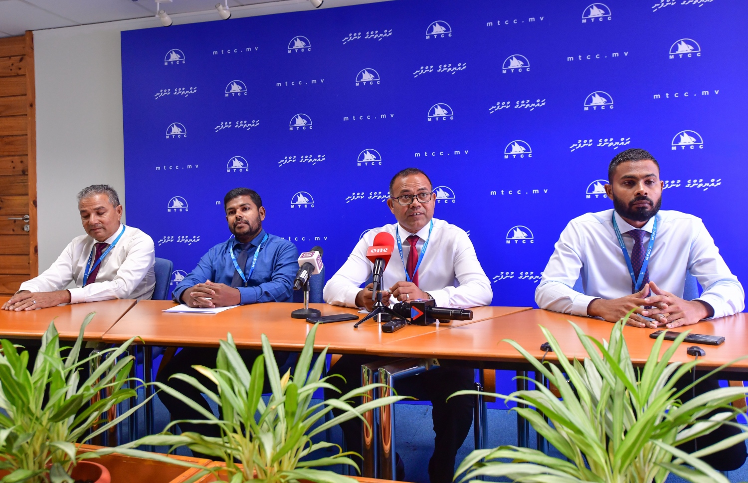 އެމްޓީސީސީން ކުރިއަށްގެންދާ ޕްރޮޖެކްޓުތަކާއި ގުޅޭގޮތުން ބޭއްވި ނޫސްވެރިންގެ ބައްދަލުވުމުގެ ތެރެއިން-- ފޮޓޯ: ނިޝާން އަލީ/މިހާރު